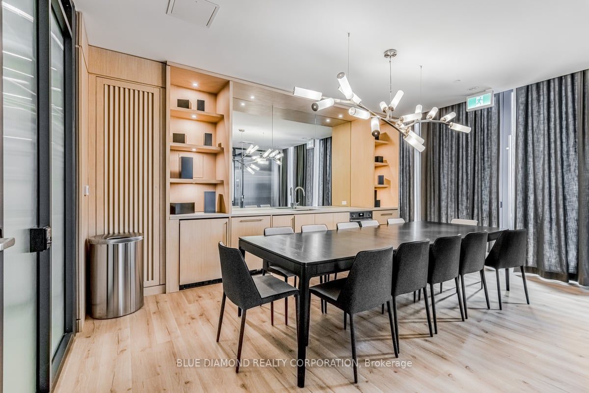 225 VETERANS Dr, #704