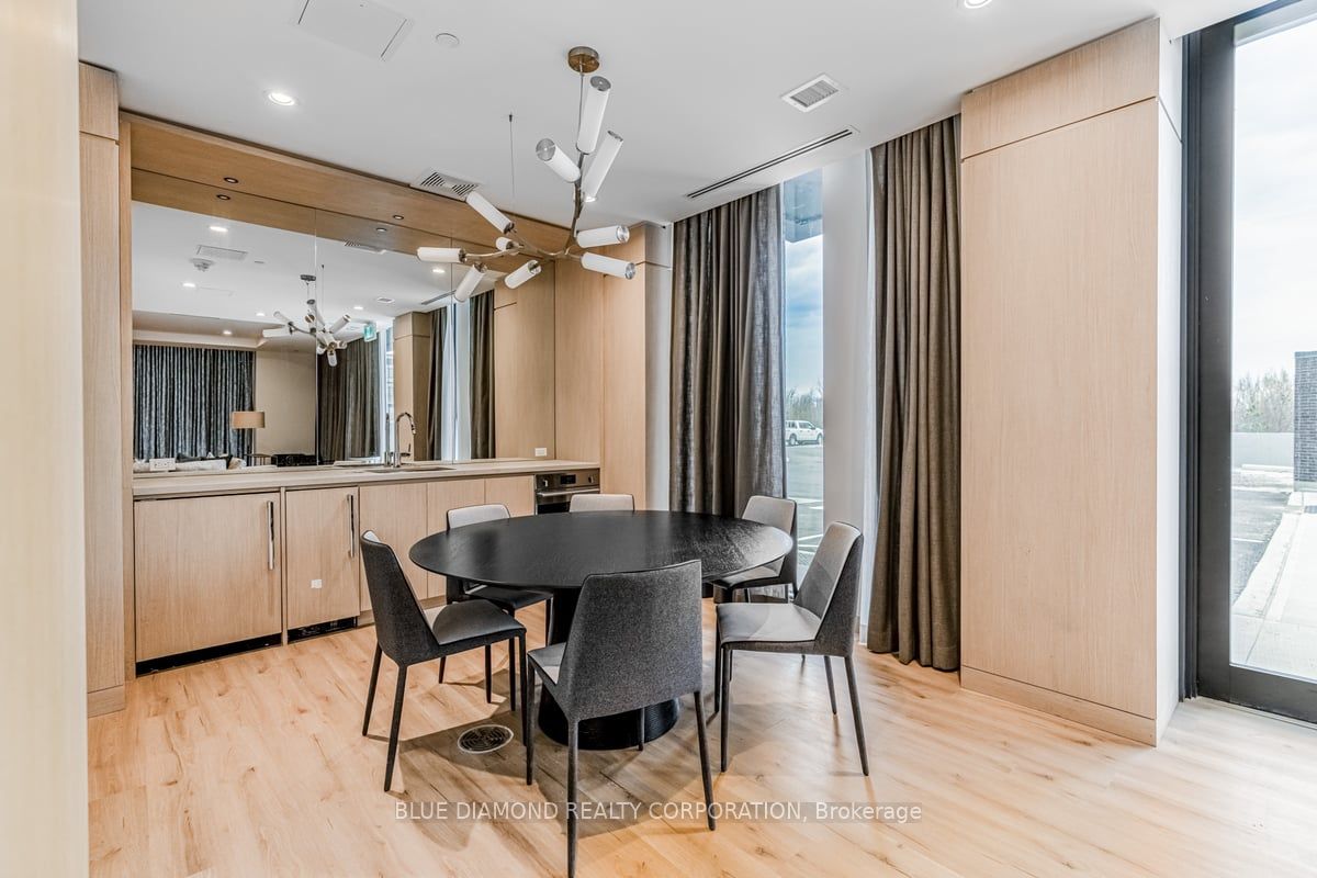 225 VETERANS Dr, #704