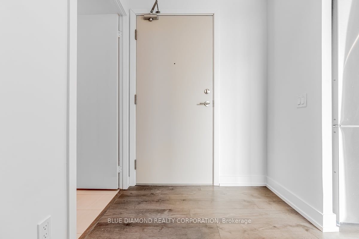 225 VETERANS Dr, #704