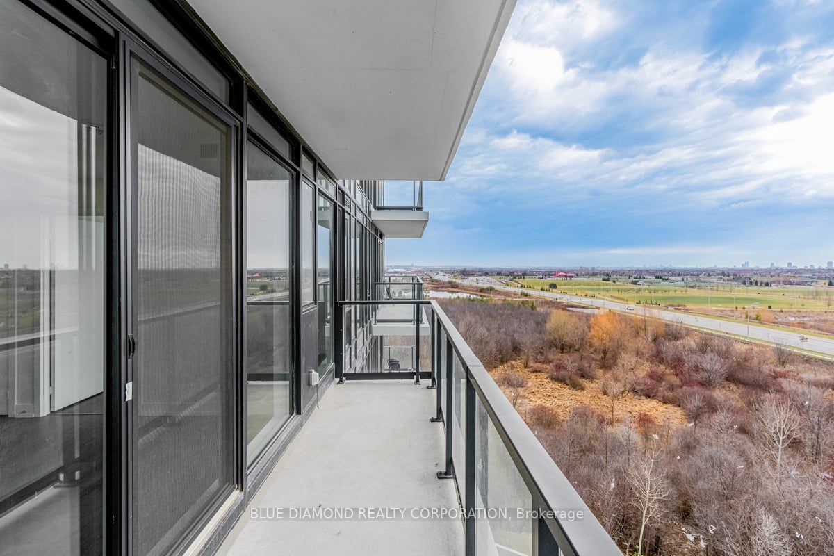 225 VETERANS Dr, #704