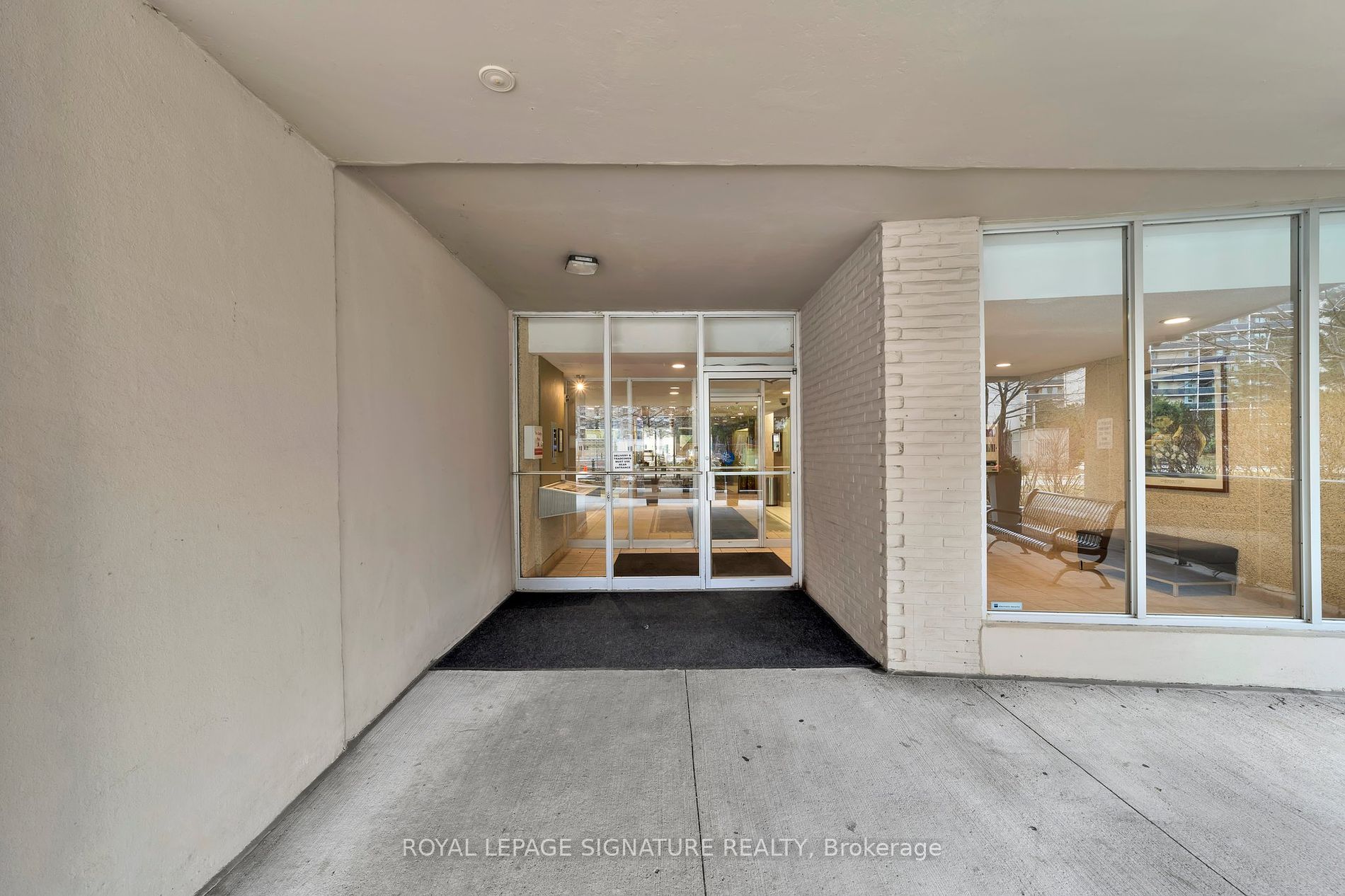 812 Burnhamthorpe Rd, #Ph04