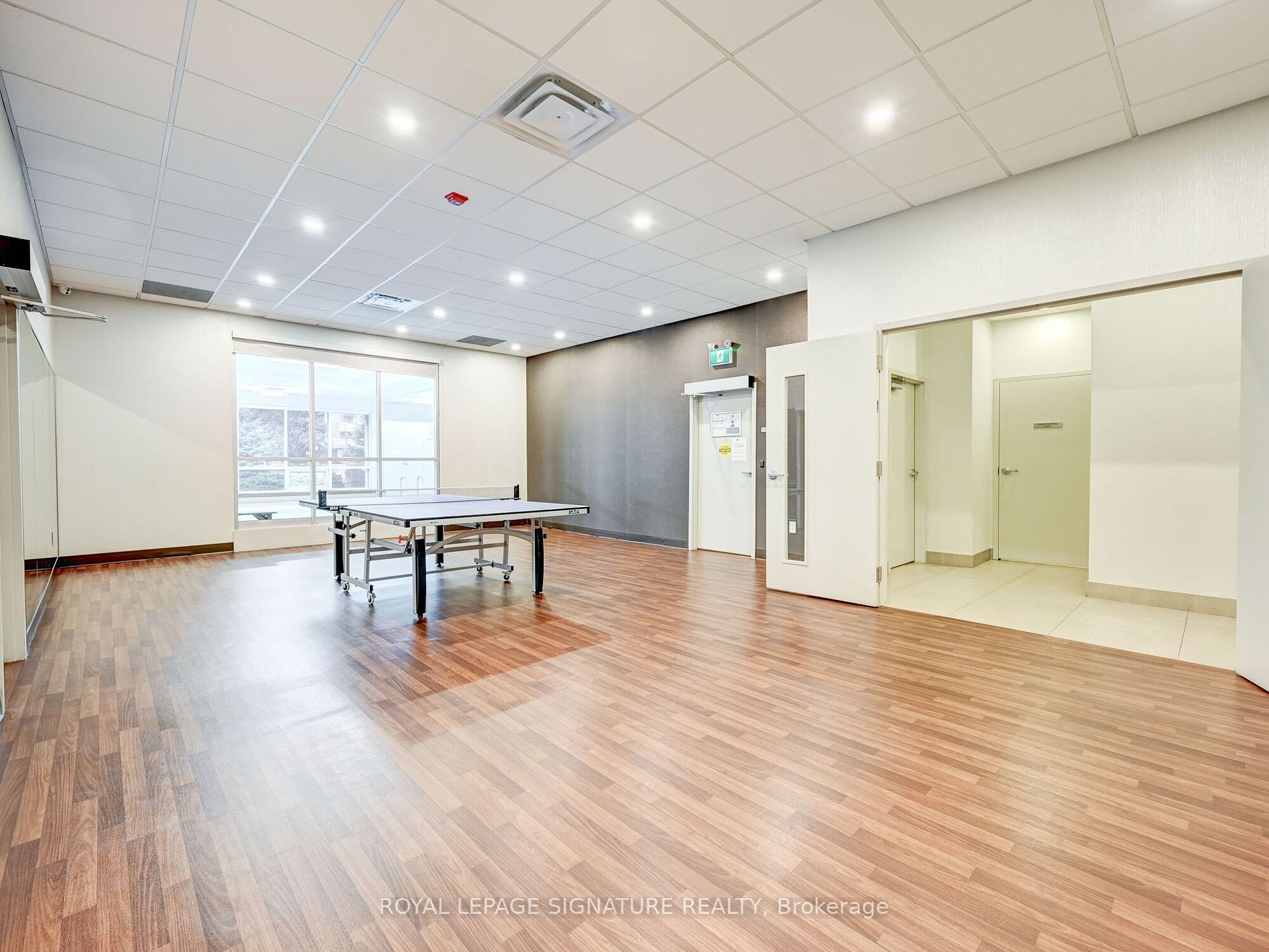 812 Burnhamthorpe Rd, #Ph04