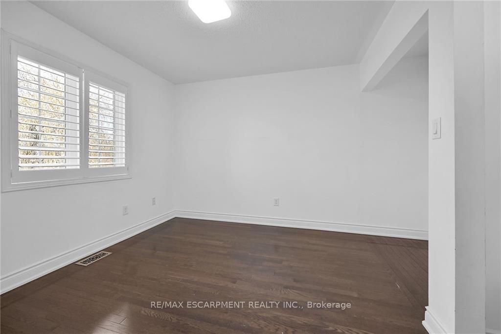 21 Chetholme Pl