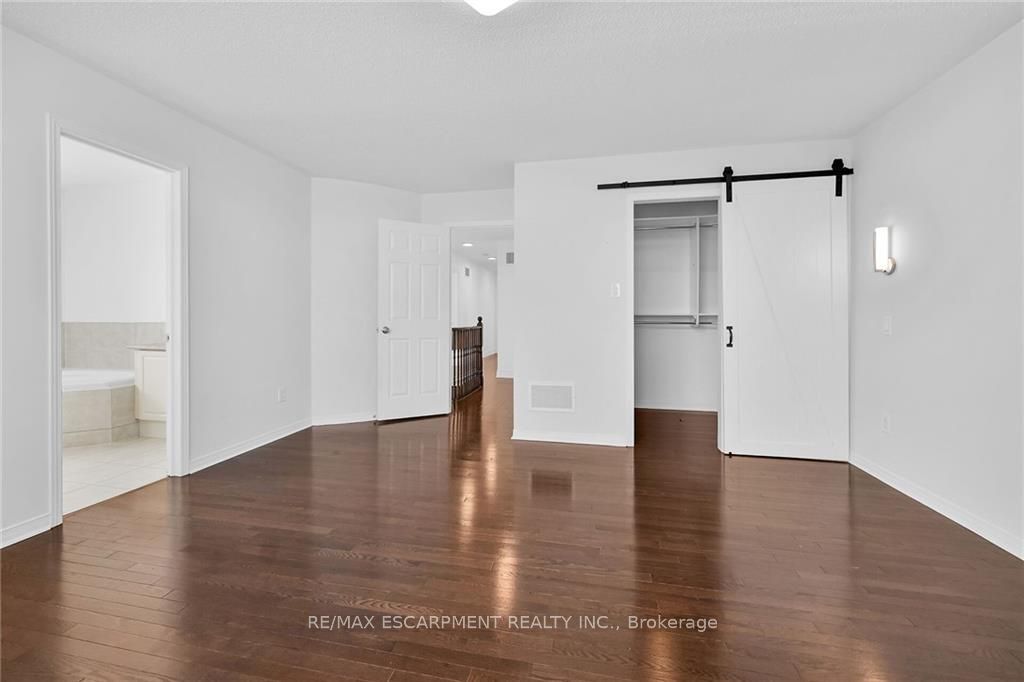 21 Chetholme Pl
