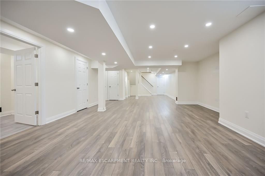 21 Chetholme Pl