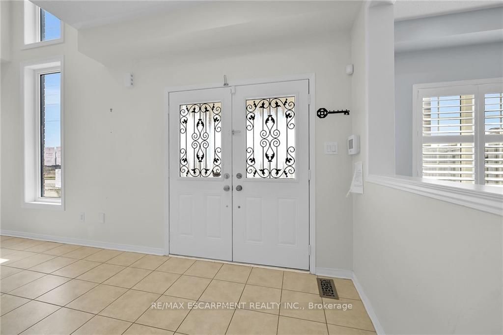 21 Chetholme Pl