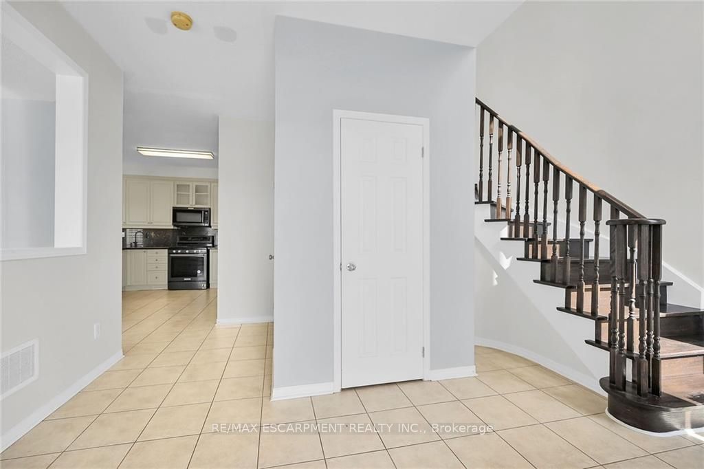 21 Chetholme Pl