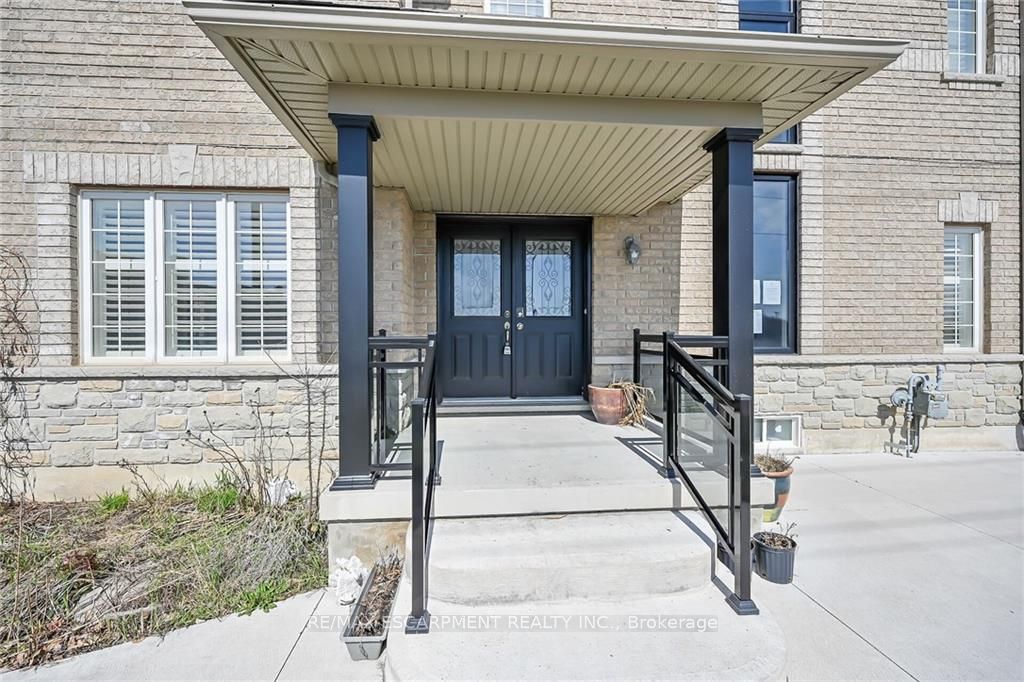 21 Chetholme Pl