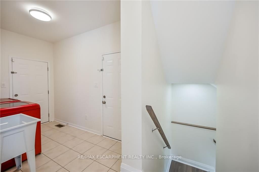 21 Chetholme Pl