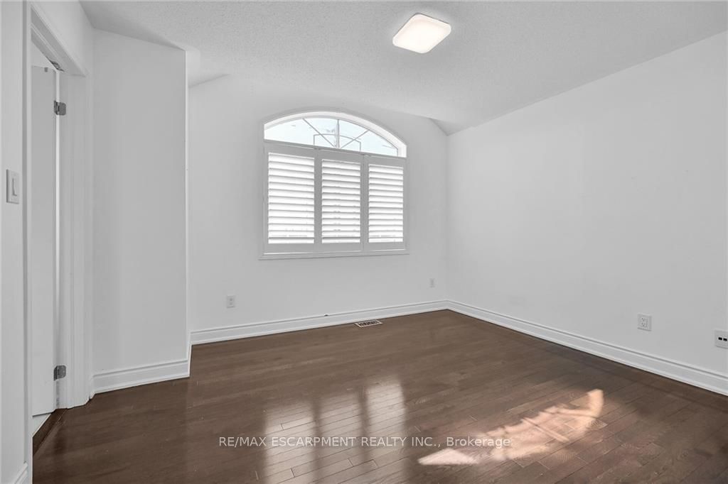 21 Chetholme Pl
