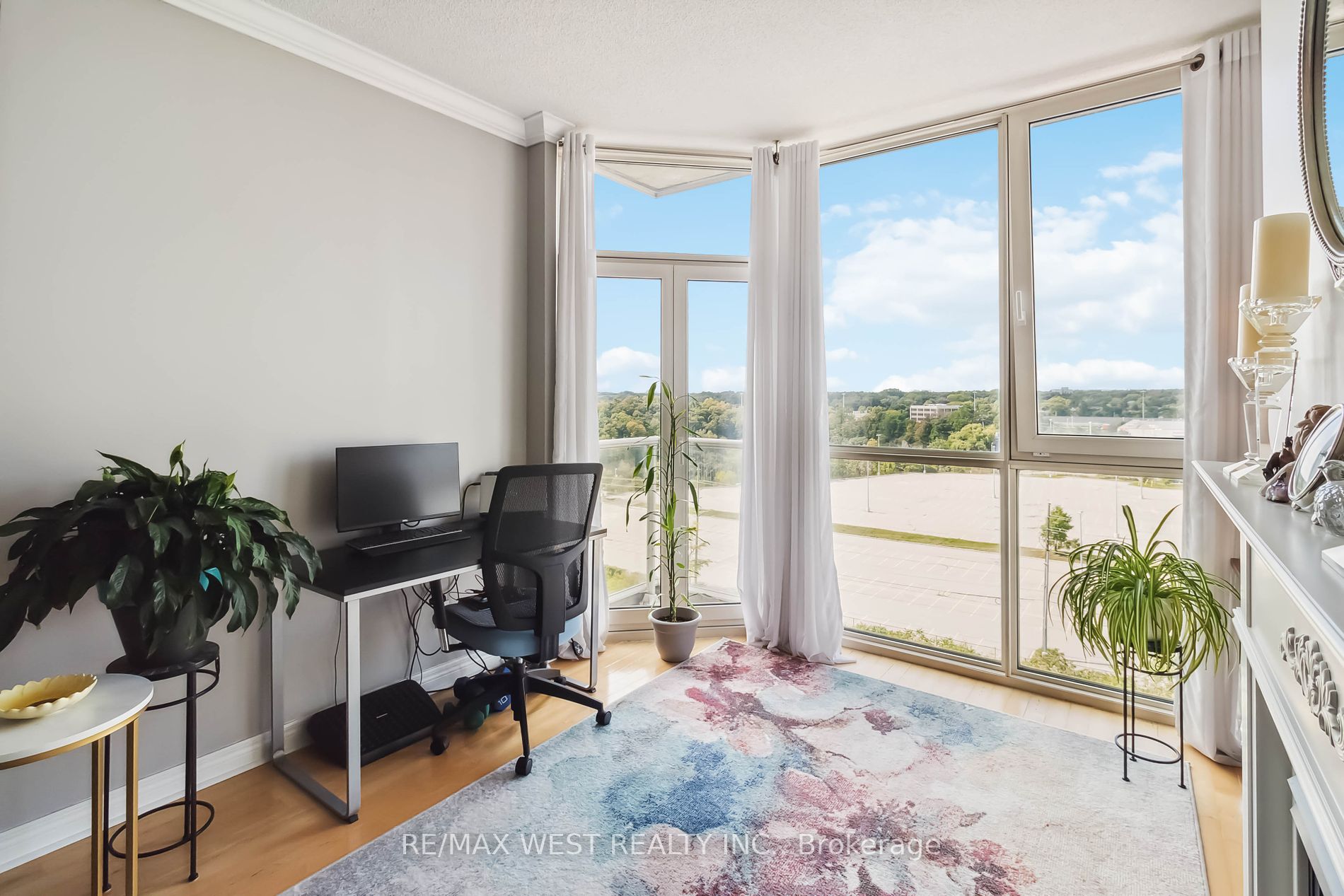 50 Old Mill Road, #905 PH5