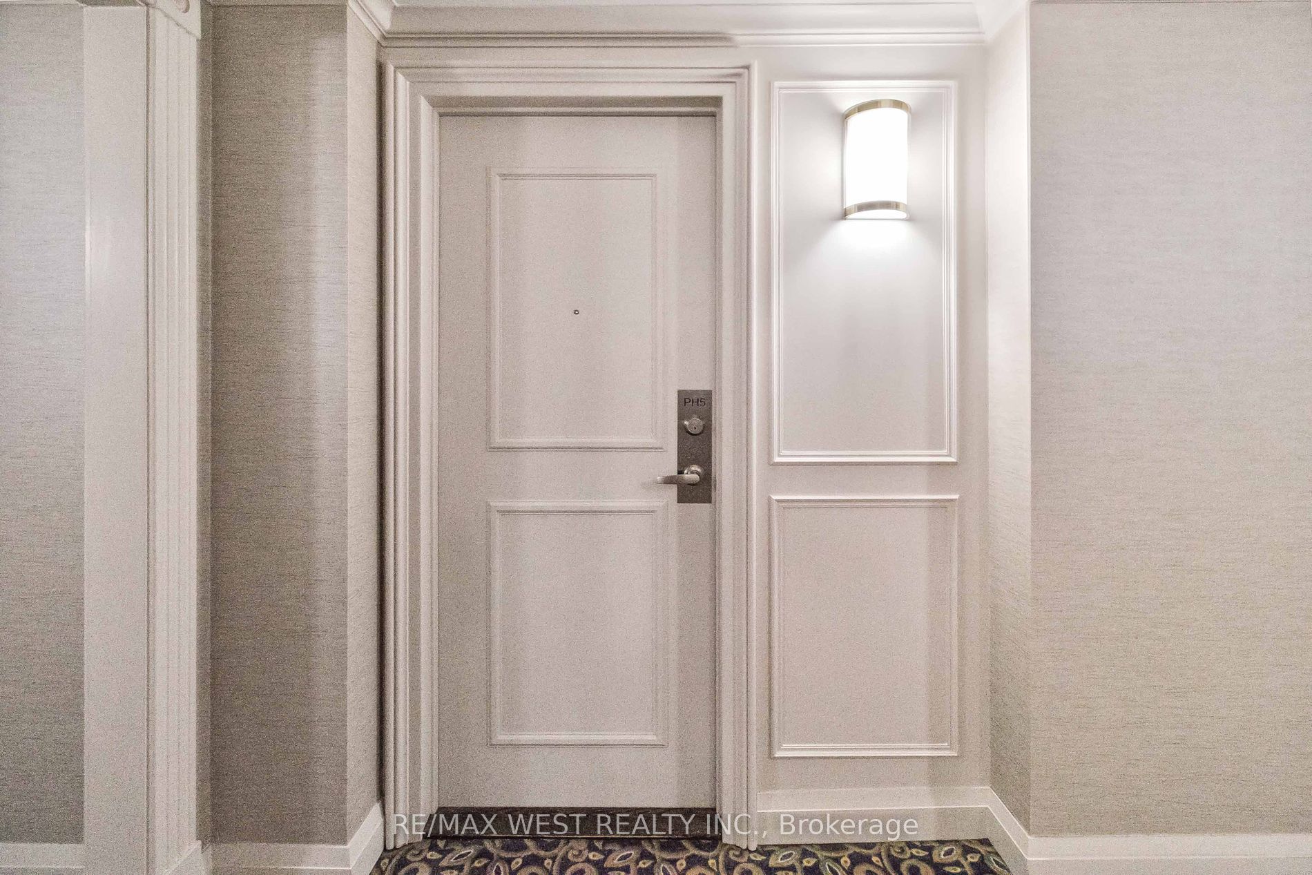 50 Old Mill Road, #905 PH5