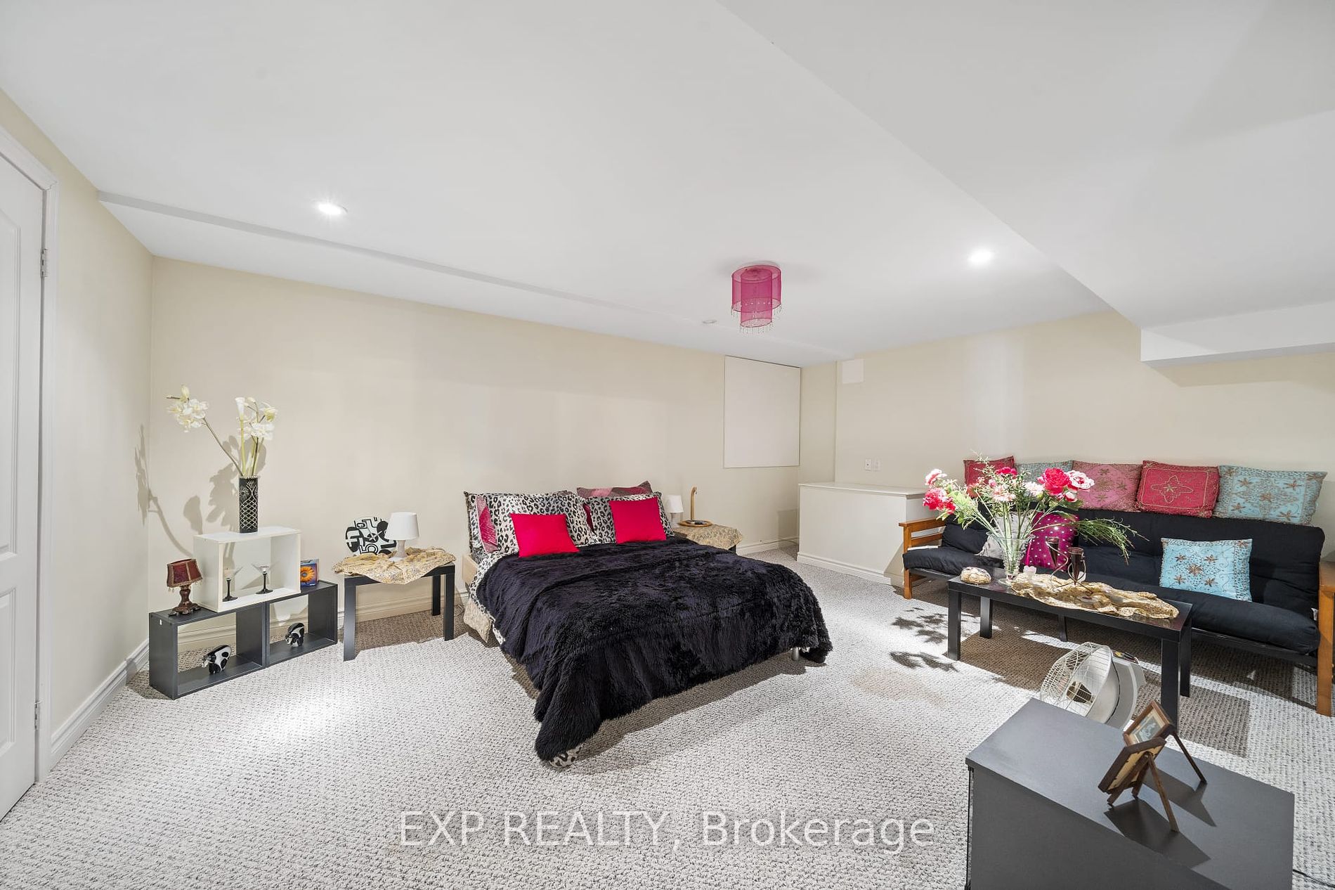 2166 Erin Centre Blvd