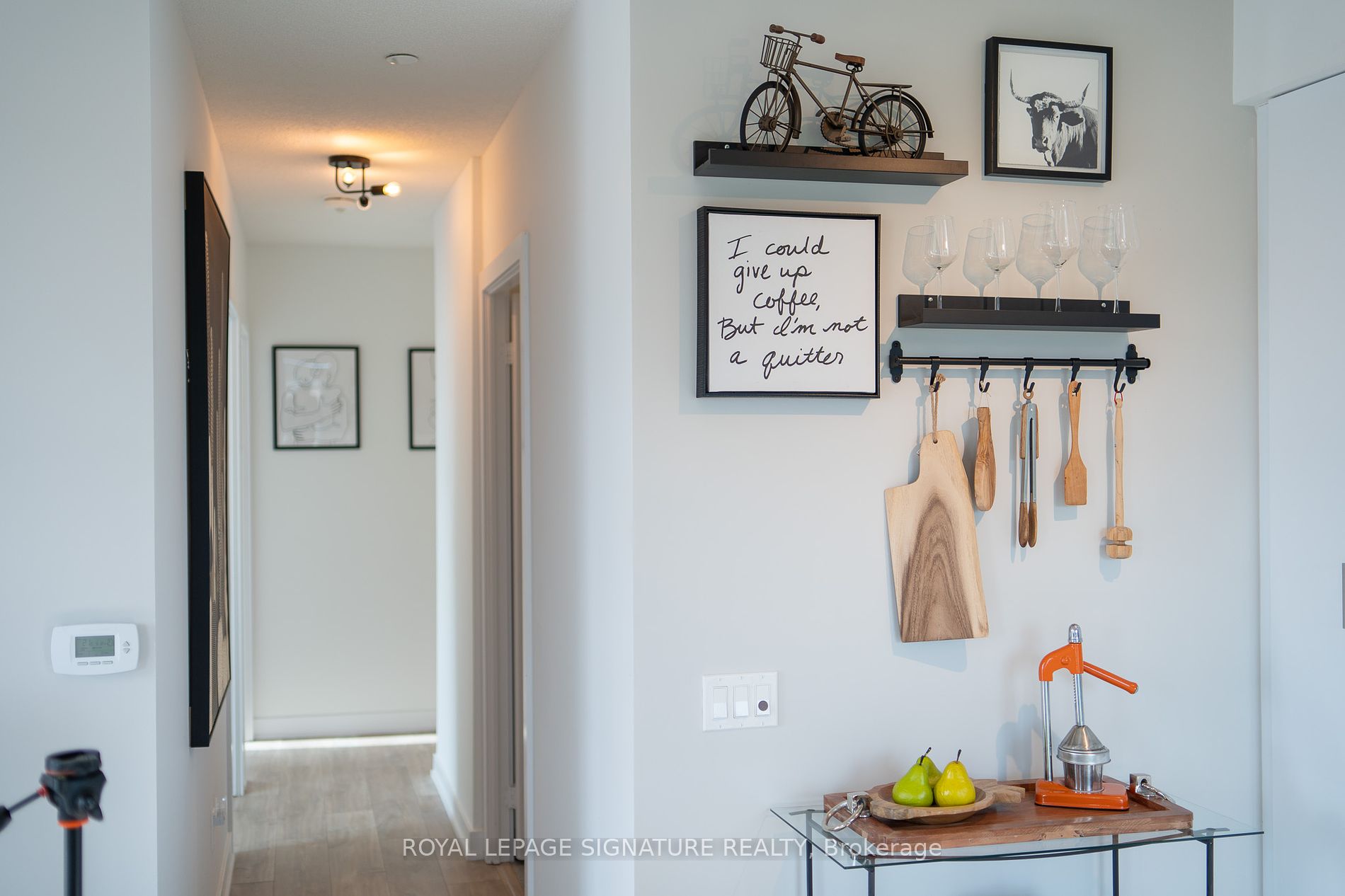 251 Manitoba St, #325