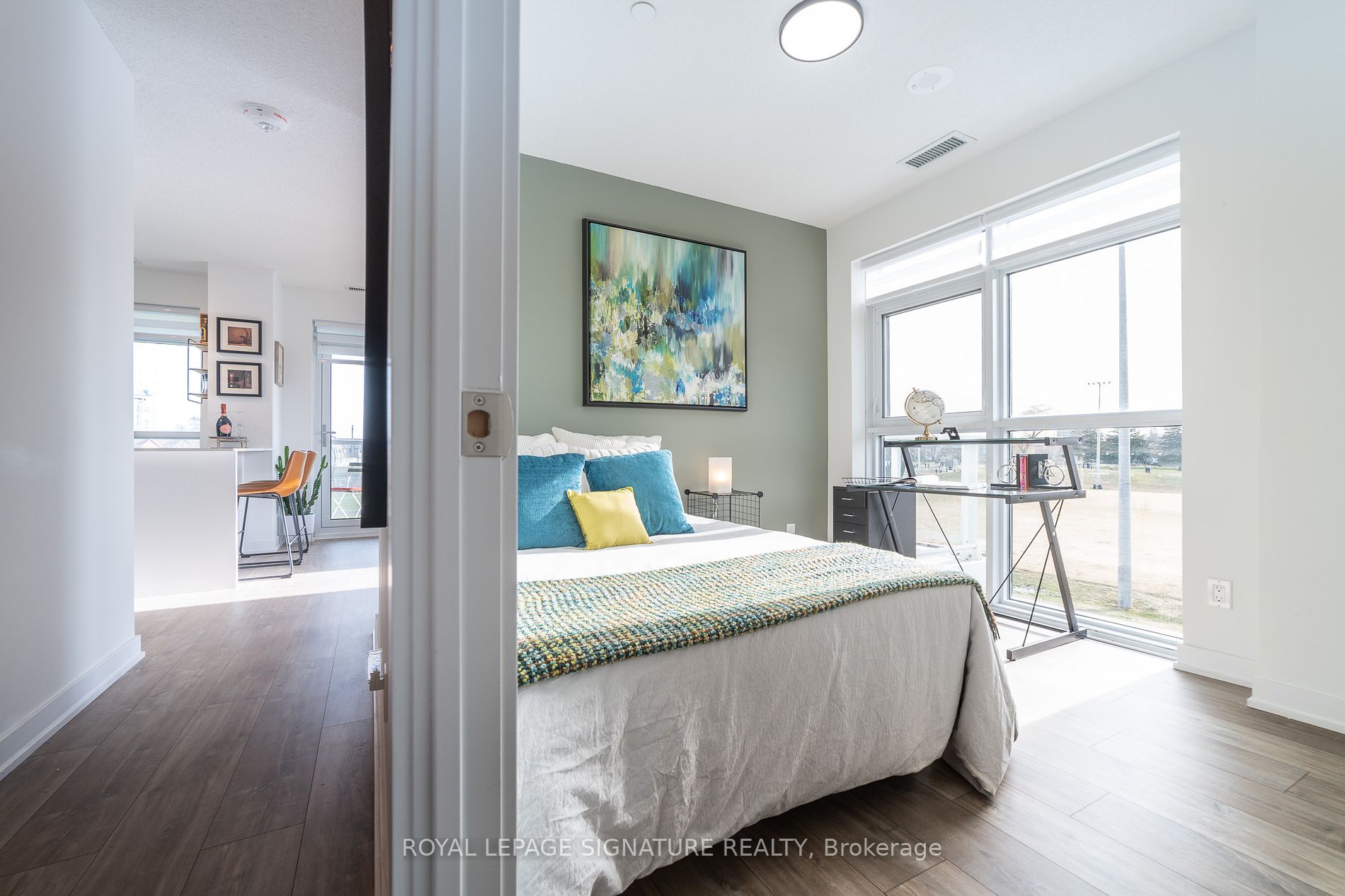 251 Manitoba St, #325