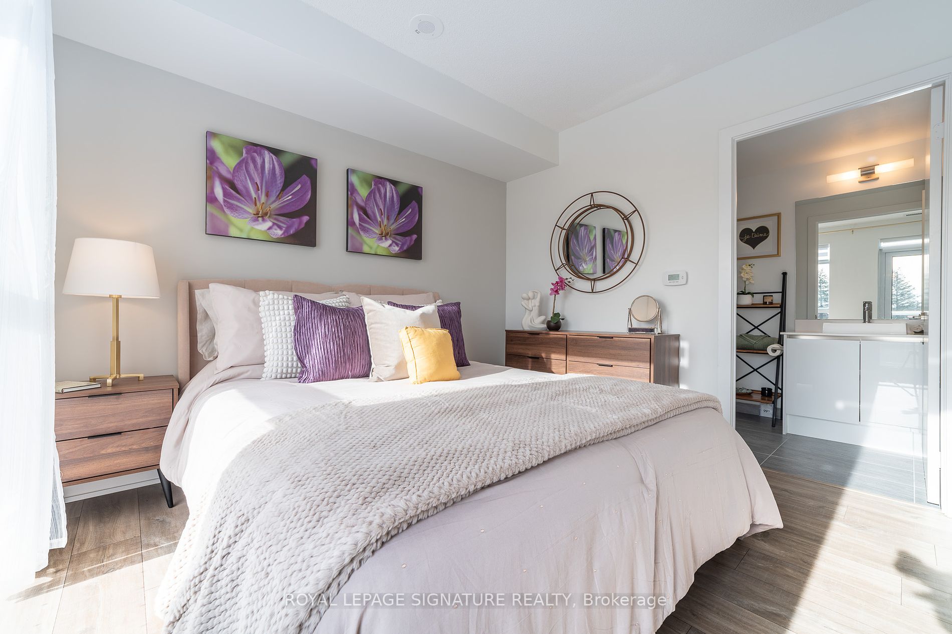 251 Manitoba St, #325