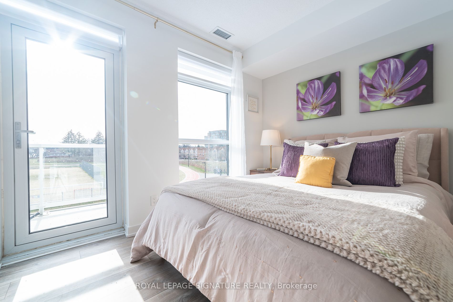251 Manitoba St, #325