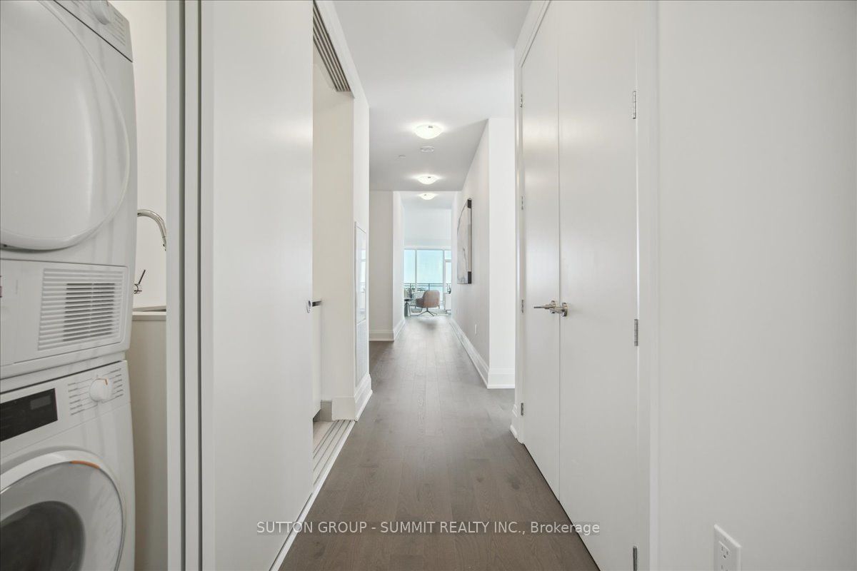 55 PORT Street E #702