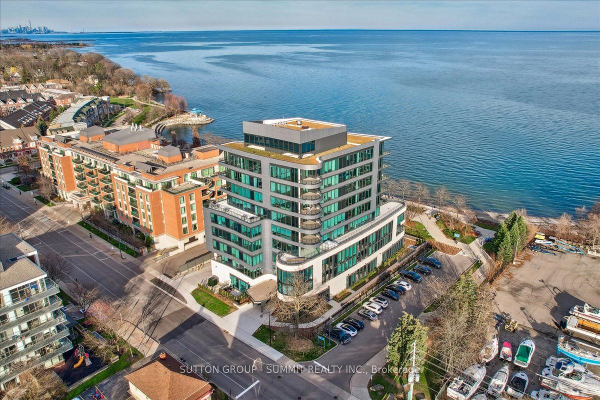 55 PORT Street E #702