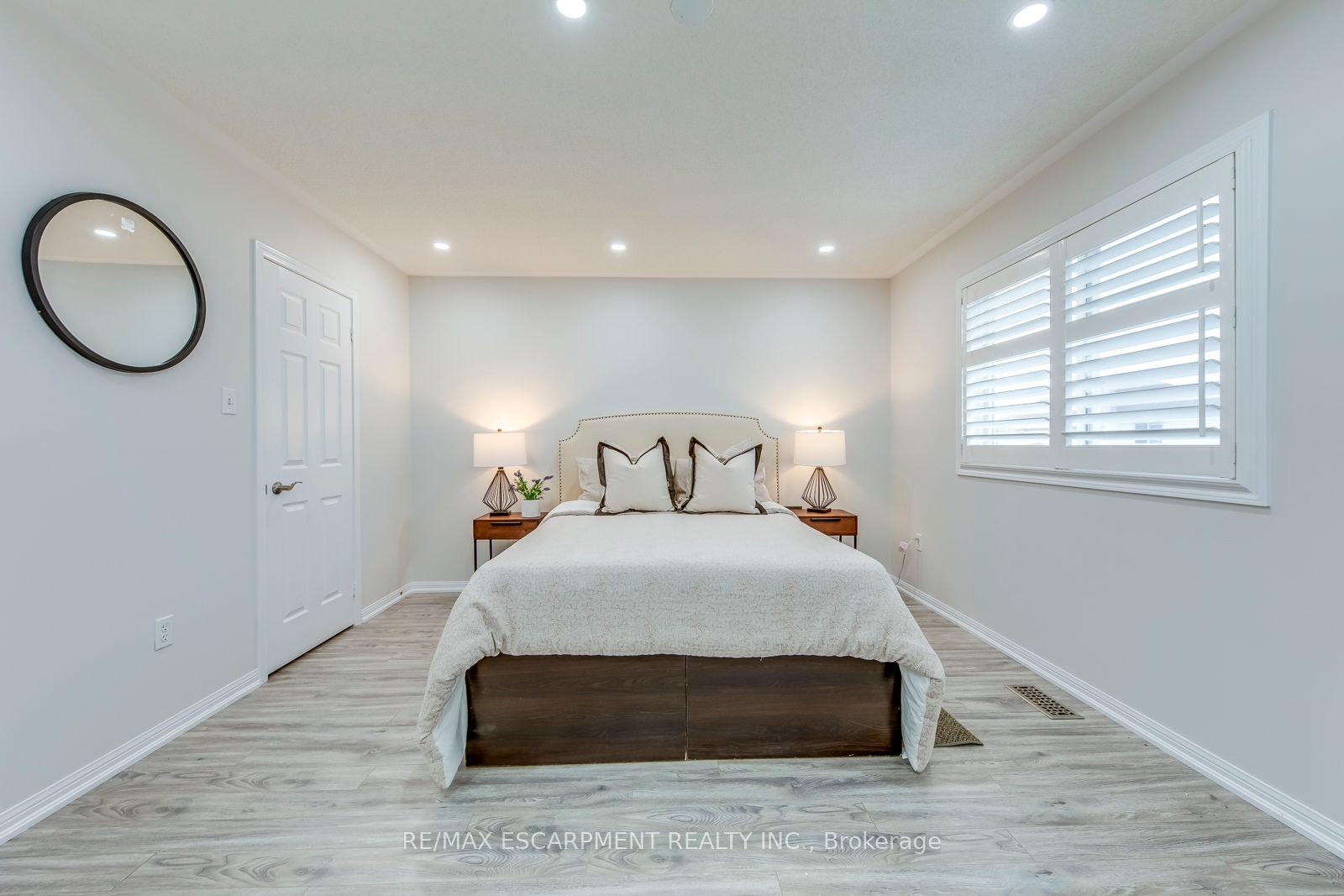 183 Featherstone Road