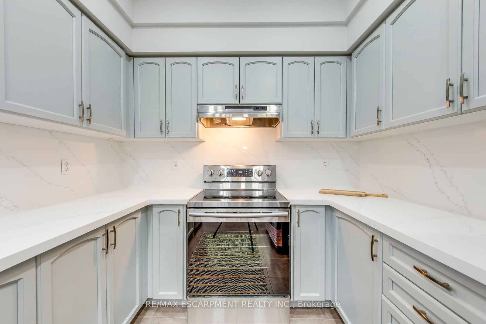 183 Featherstone Road