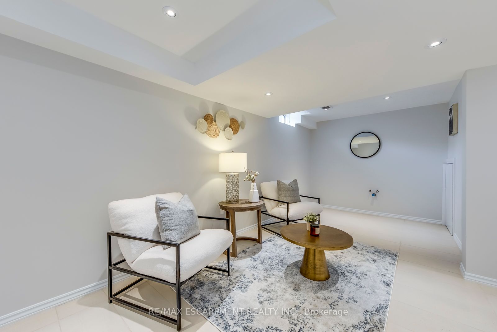 183 Featherstone Road