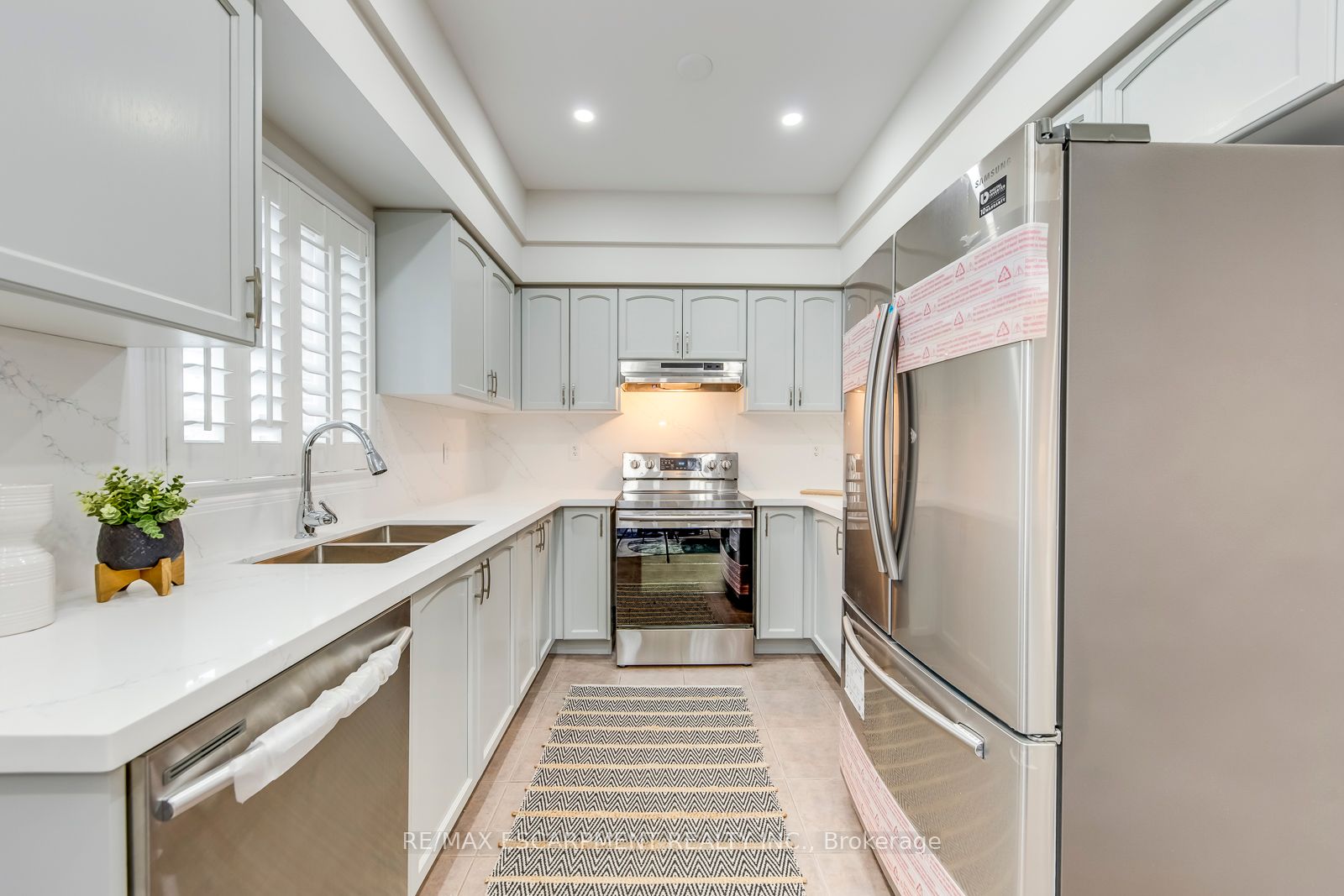 183 Featherstone Road
