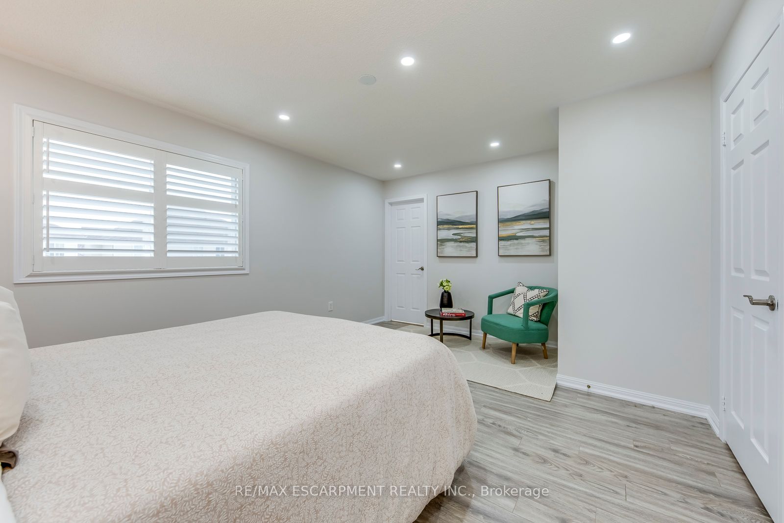 183 Featherstone Road