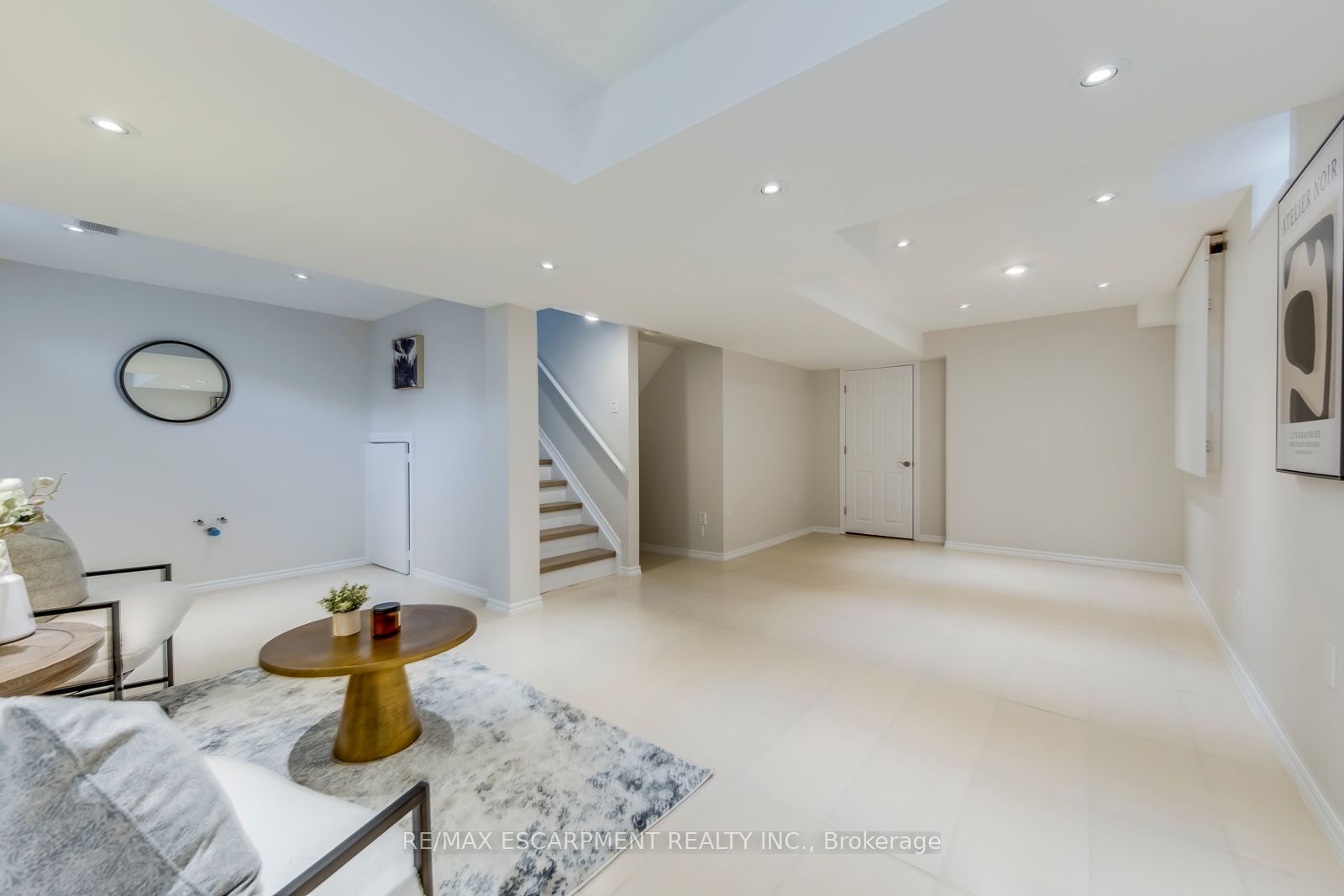 183 Featherstone Road
