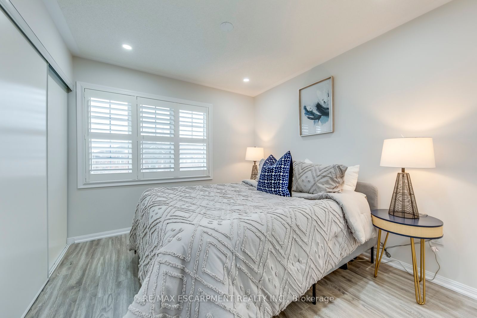 183 Featherstone Road