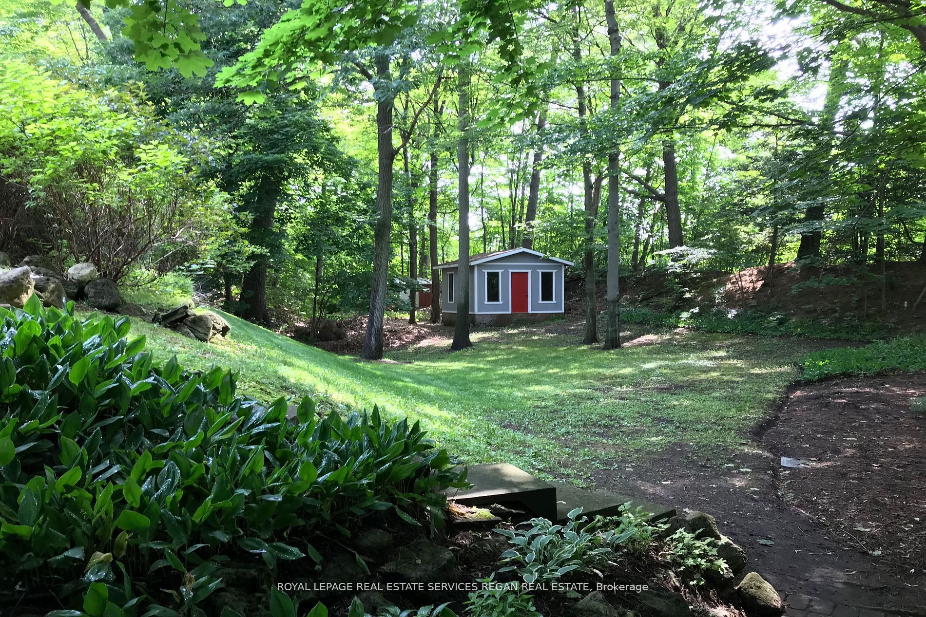 1113 Greenoaks Dr