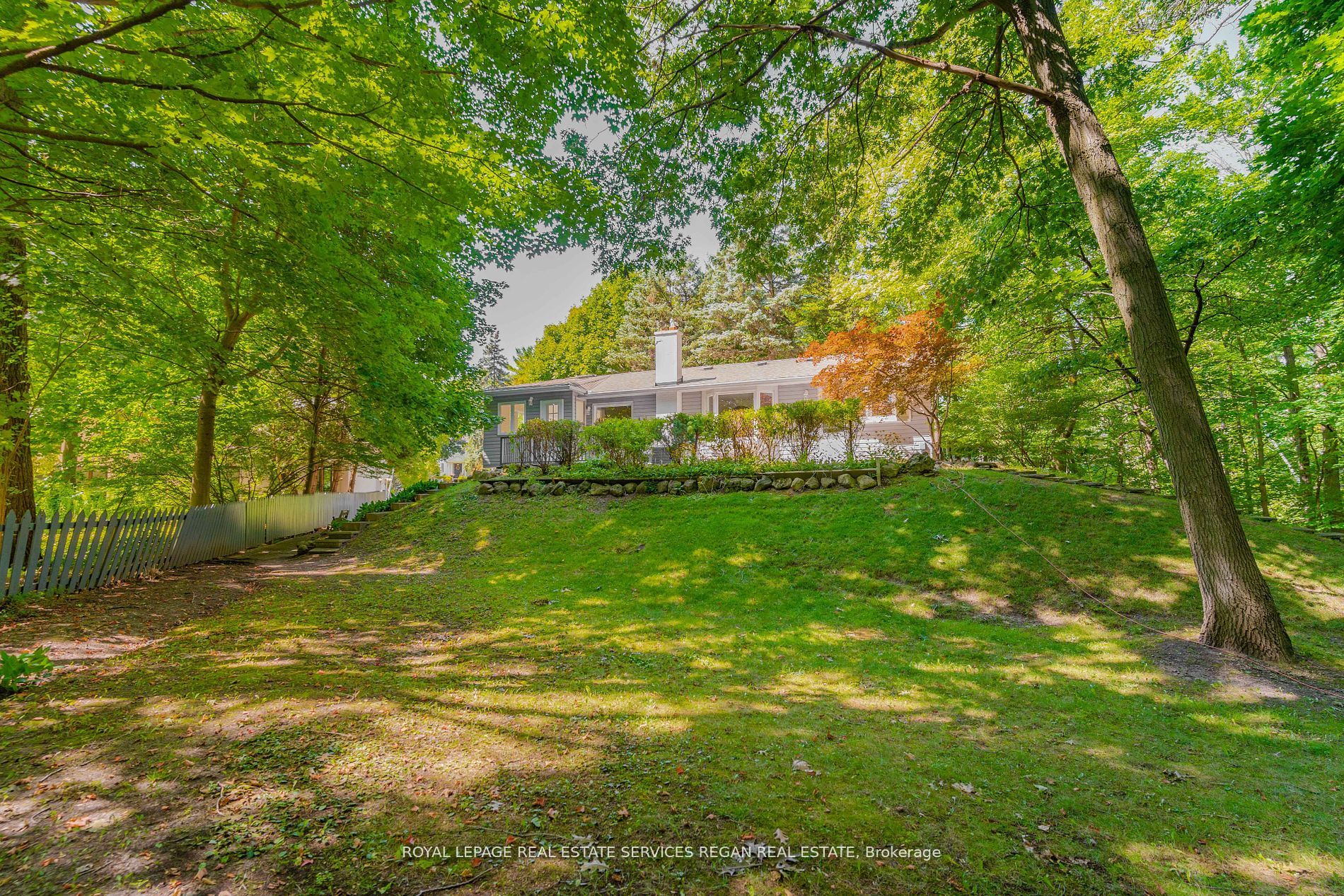 1113 Greenoaks Dr
