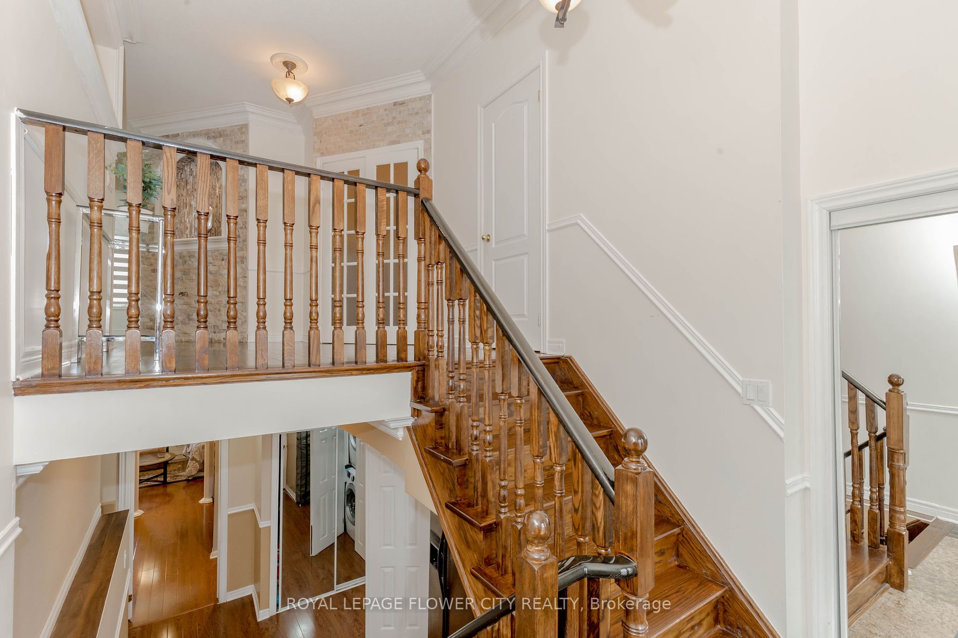 548 Fernforest Dr