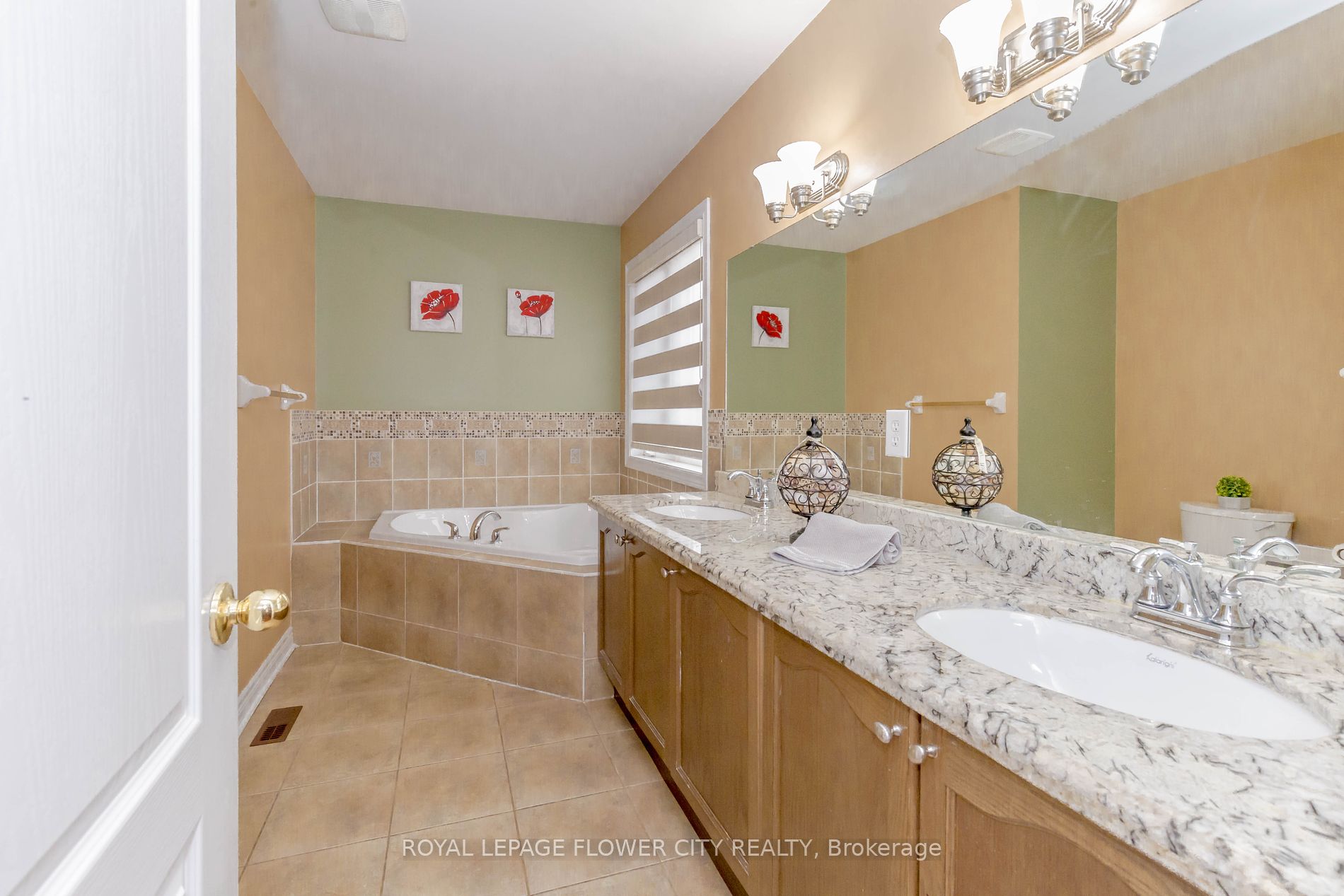 548 Fernforest Dr