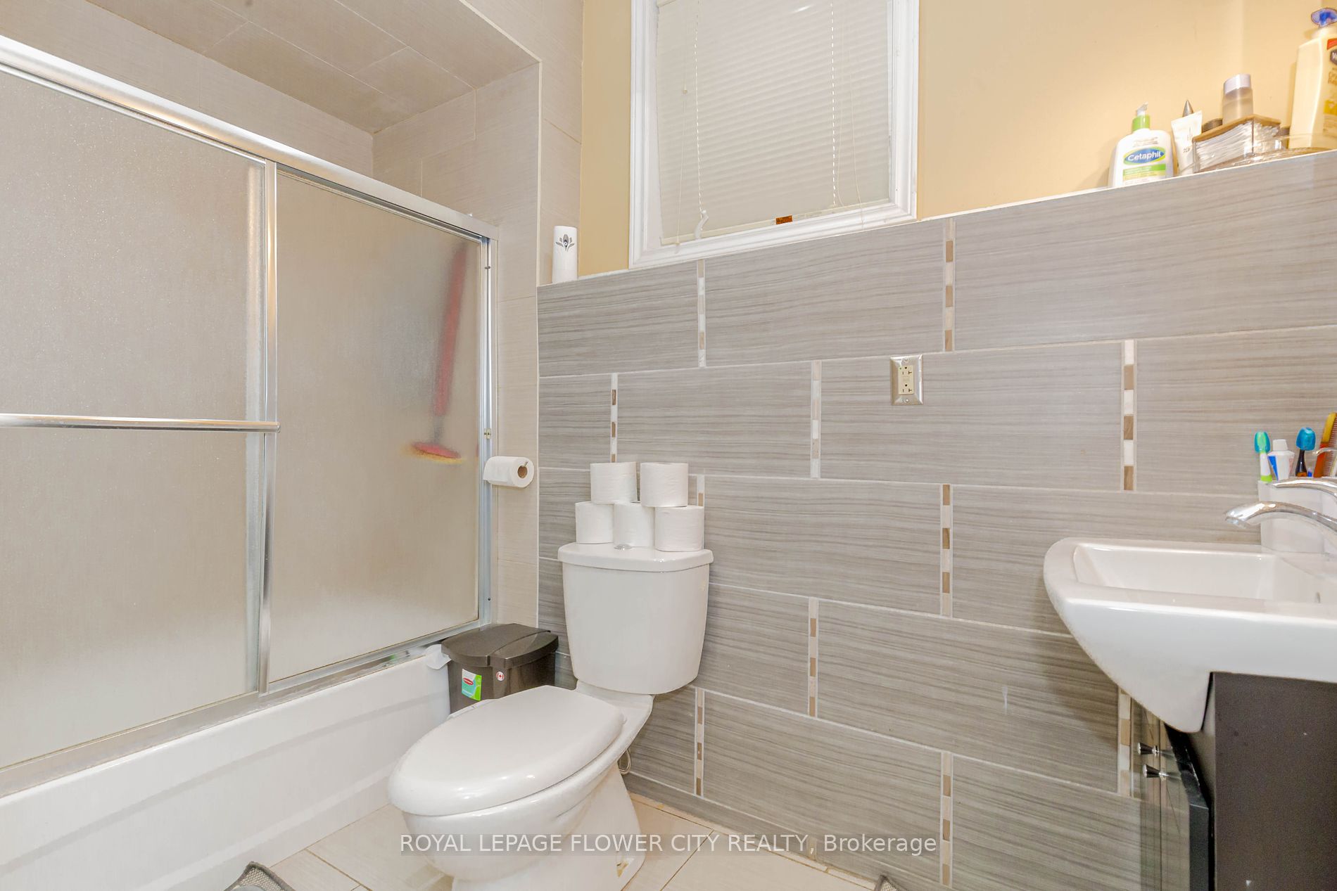 548 Fernforest Dr