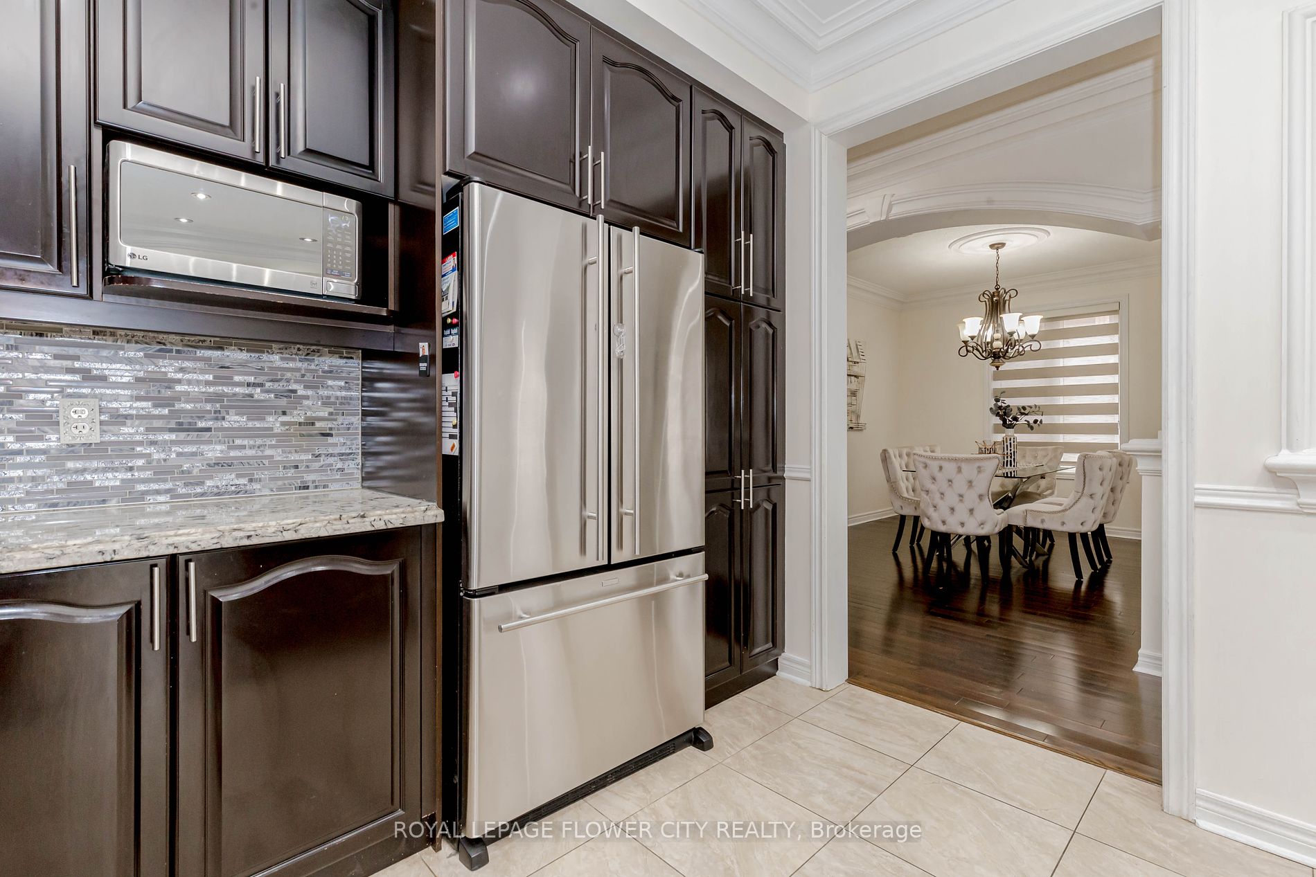 548 Fernforest Dr