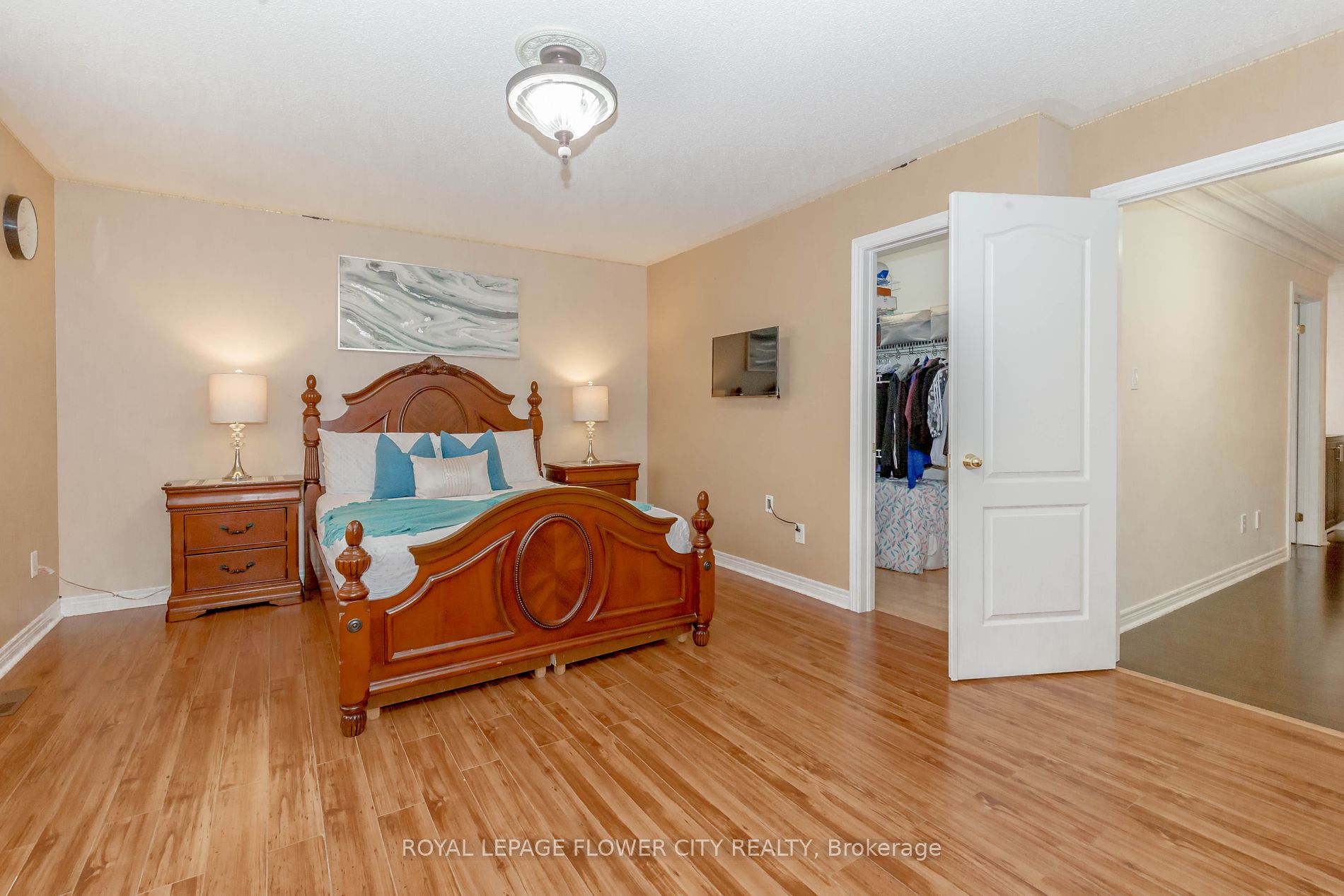 548 Fernforest Dr