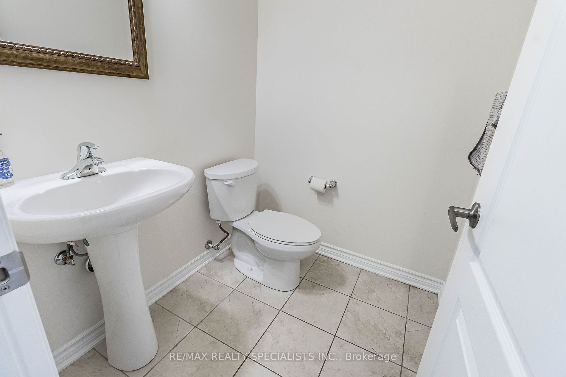 1732 Copeland Circ