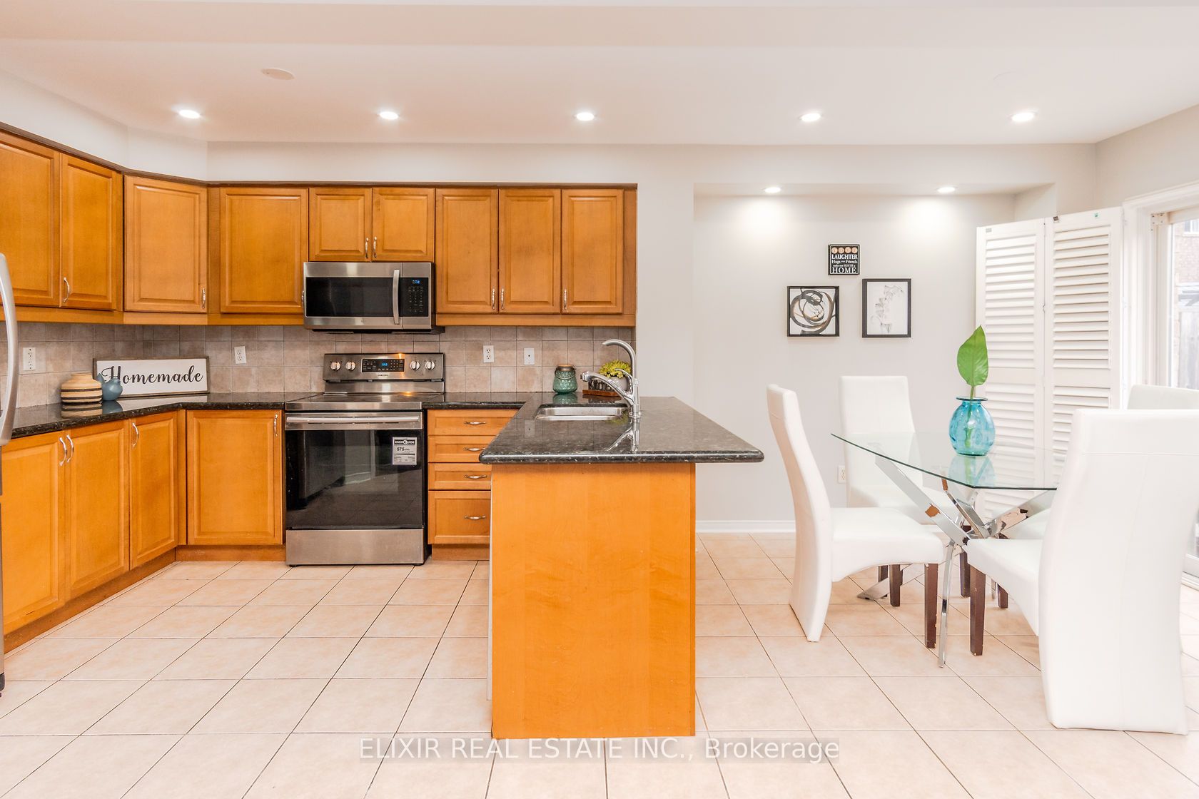 32 Trumpet Valley Boulevard