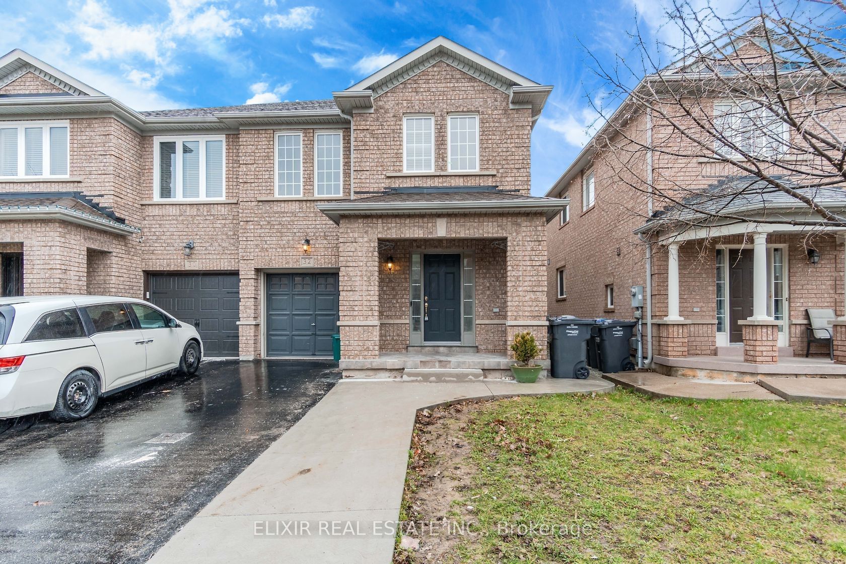 32 Trumpet Valley Boulevard