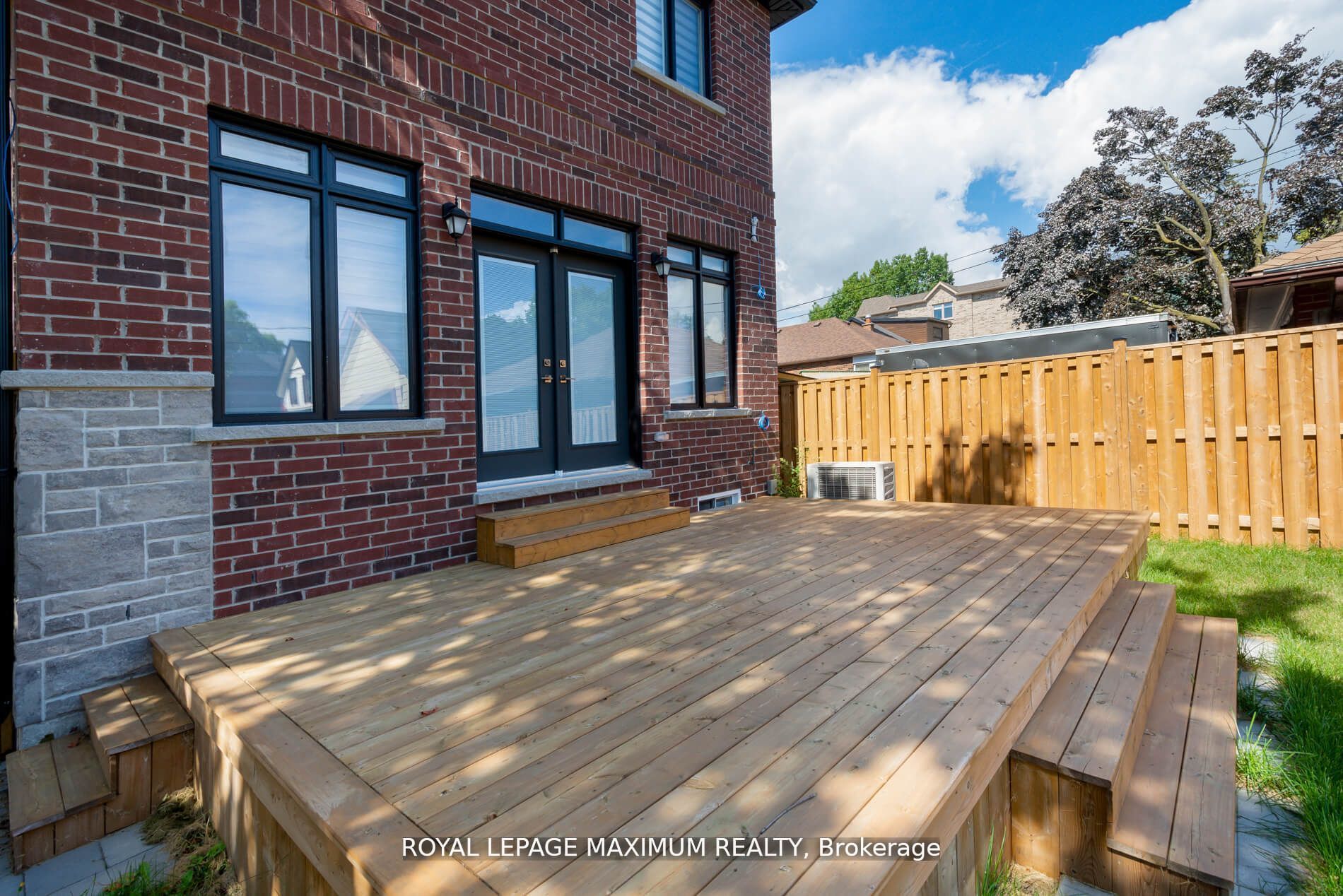 42 Fairfield Ave