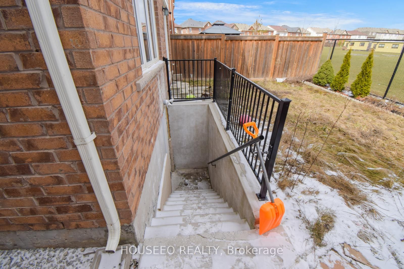69 Robert Parkinson Drive