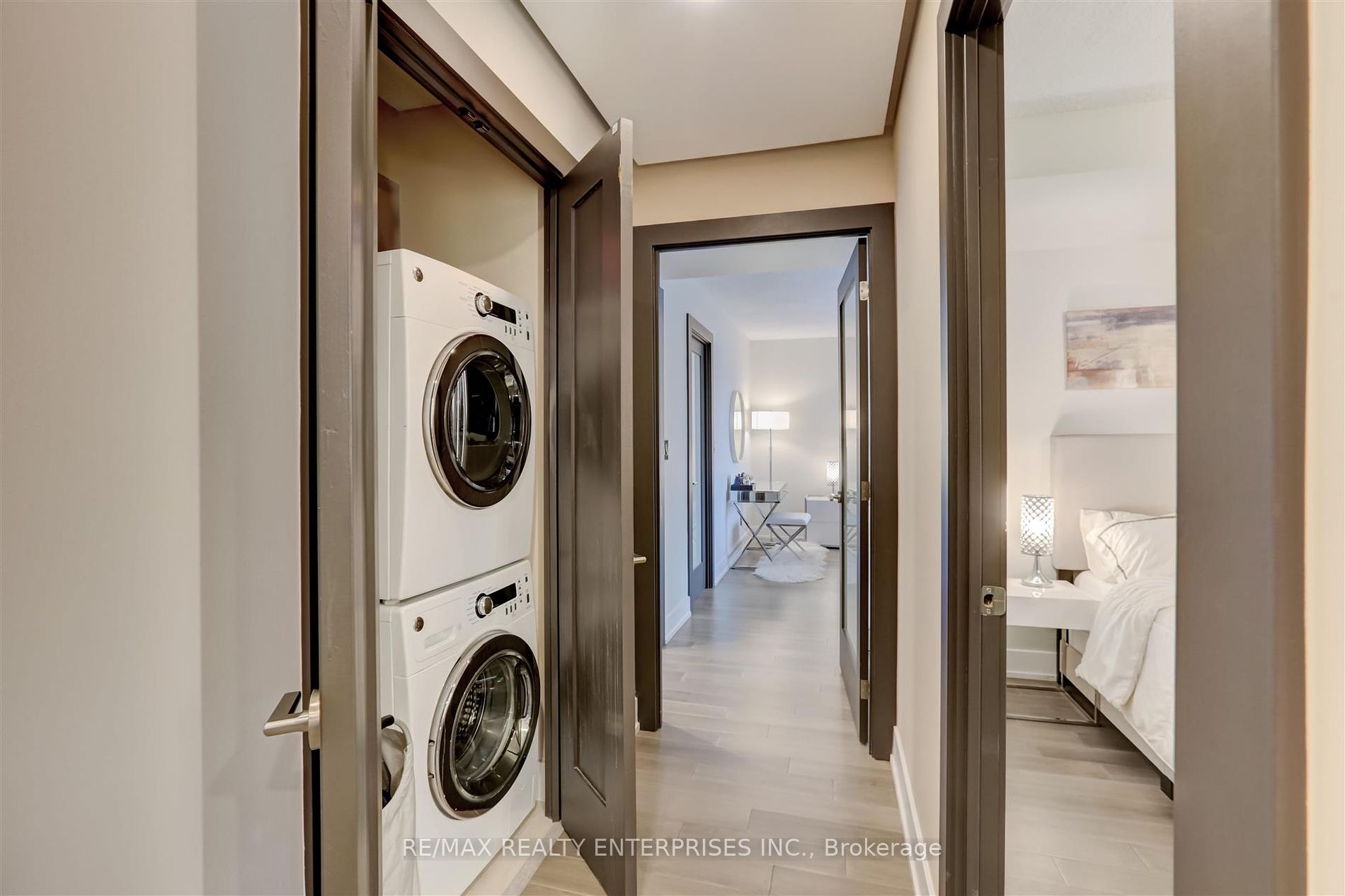 1 Palace Pier Court #1208