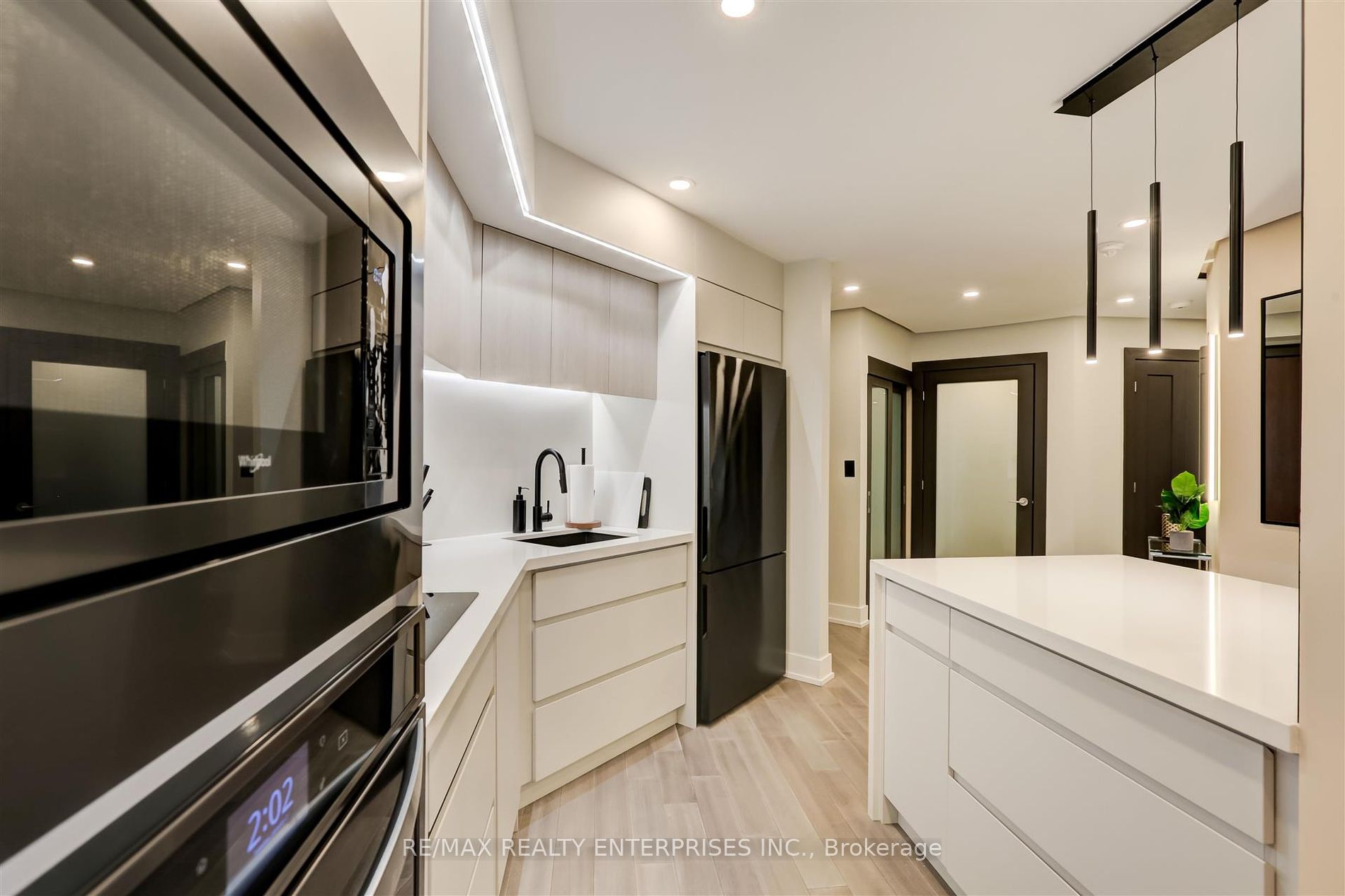 1 Palace Pier Court #1208