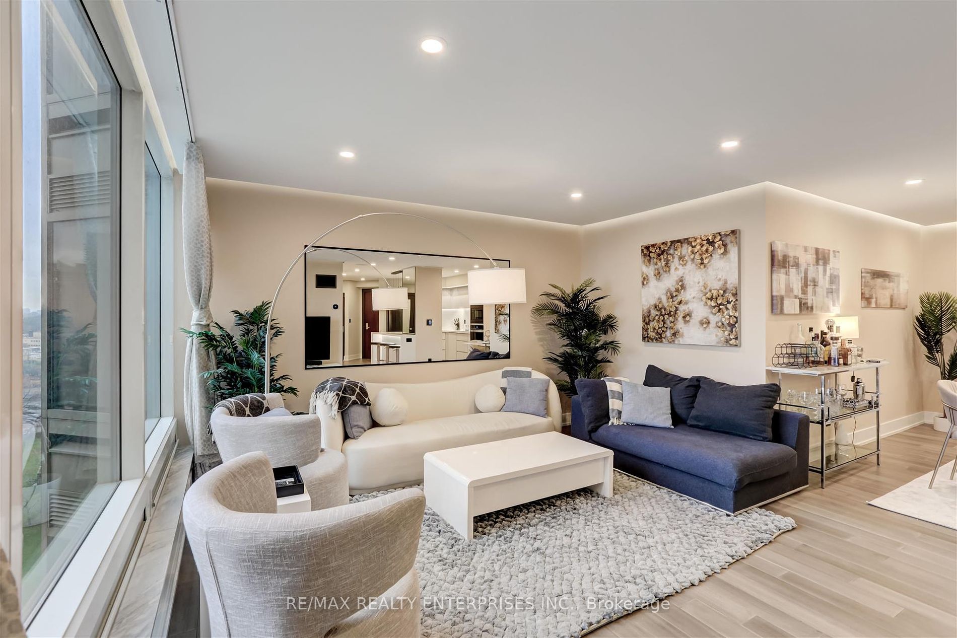 1 Palace Pier Court #1208