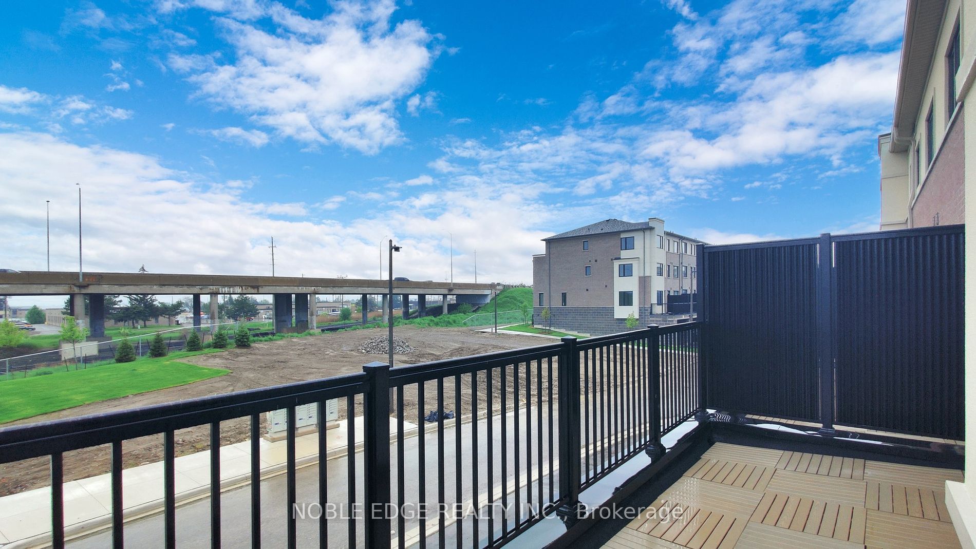 28 Stella Cres
