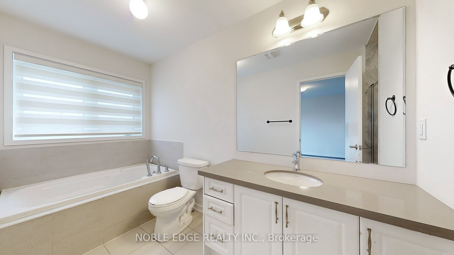 28 Stella Cres