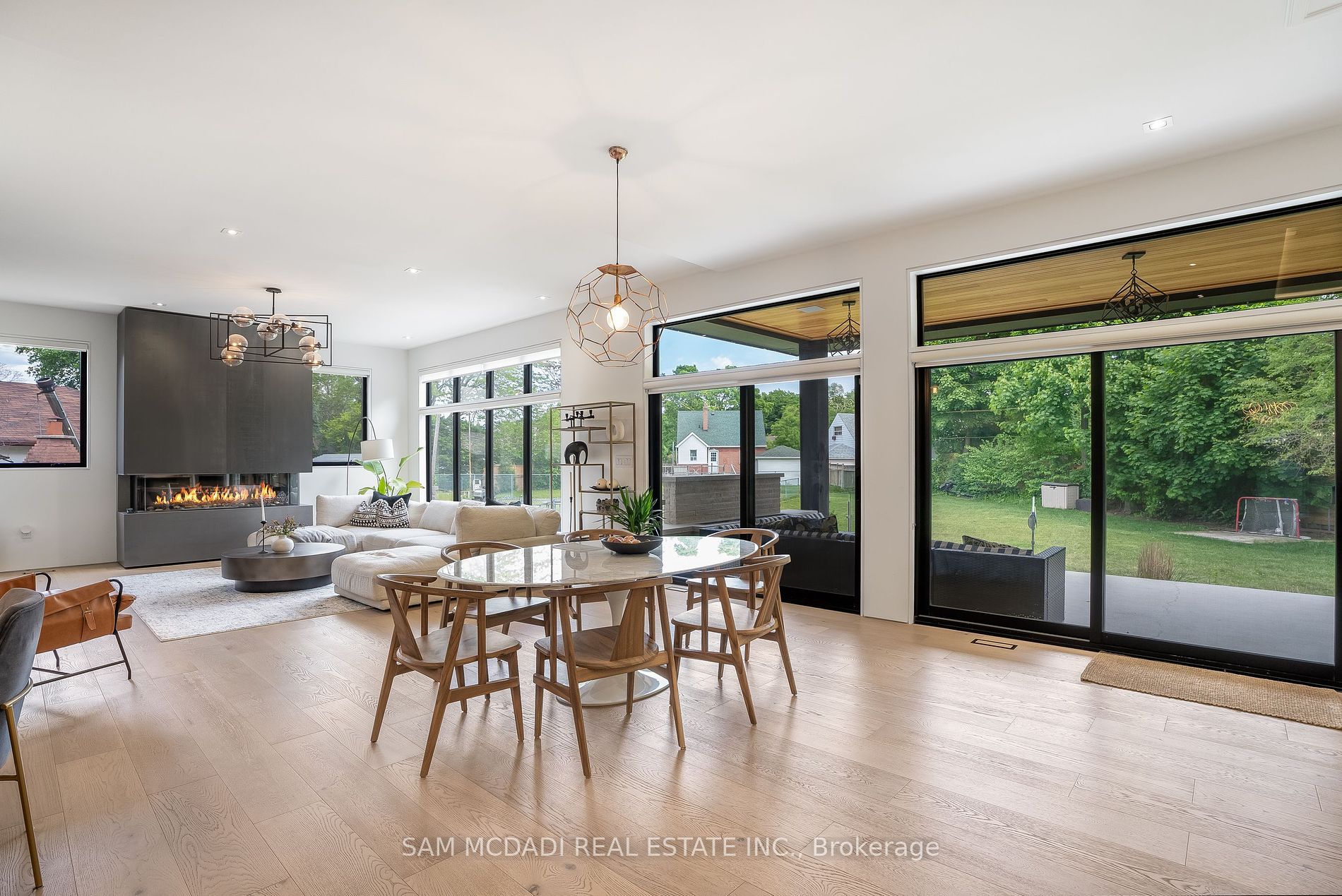 45 Savona Drive