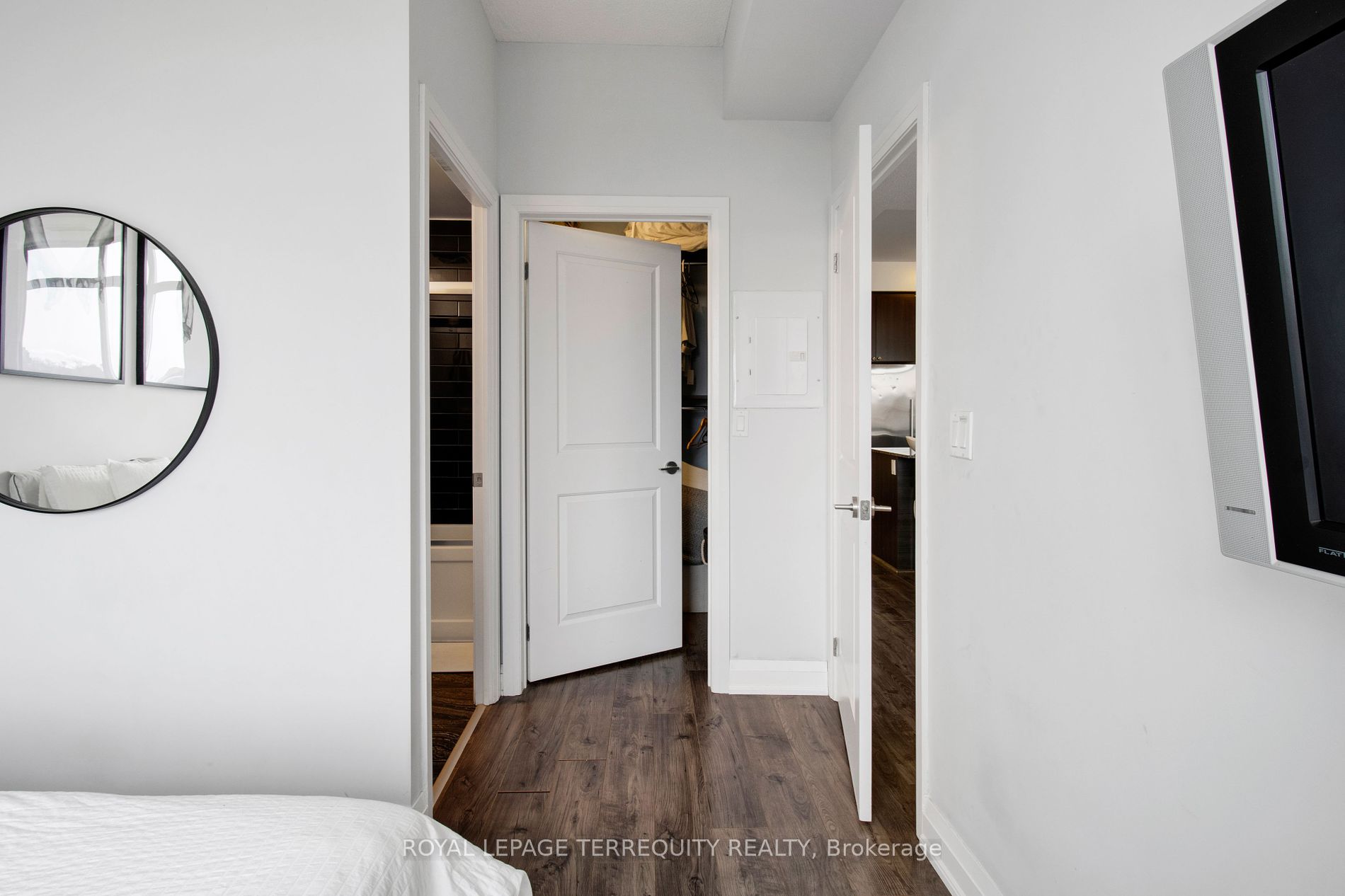 35 Fontenay Crt, #405