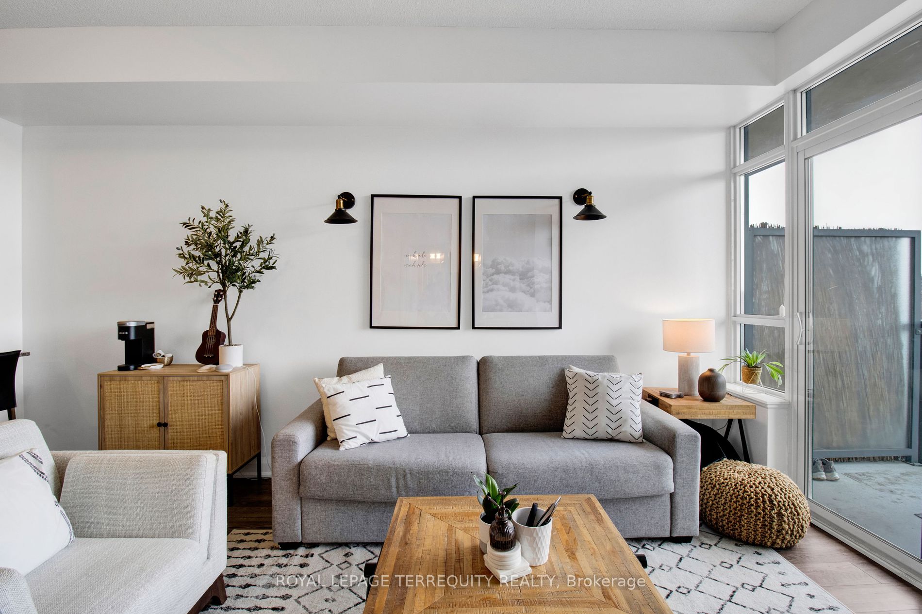 35 Fontenay Crt, #405
